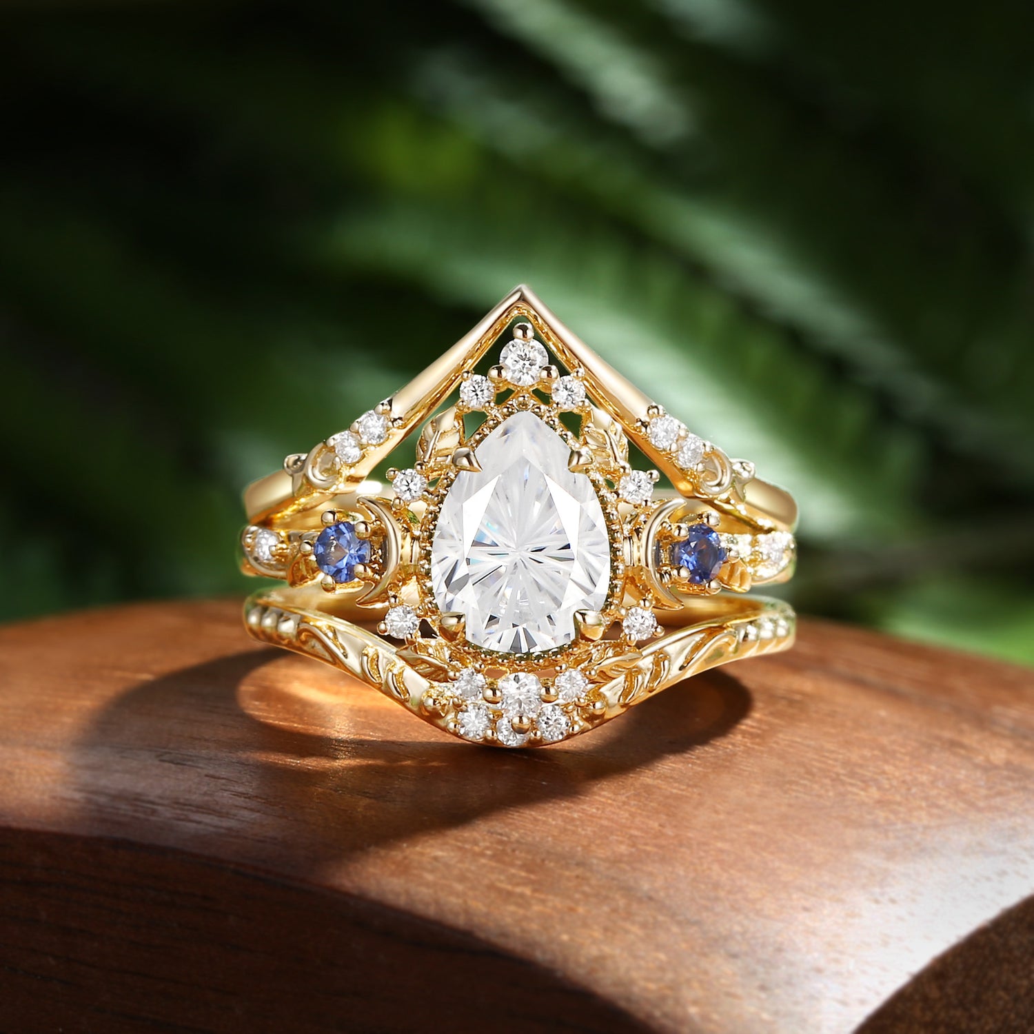 Yuna - Unique Moonlight Firework Cut Moissanite Pear Cut Vine Leaf Ring Bridal Sets 2pcs