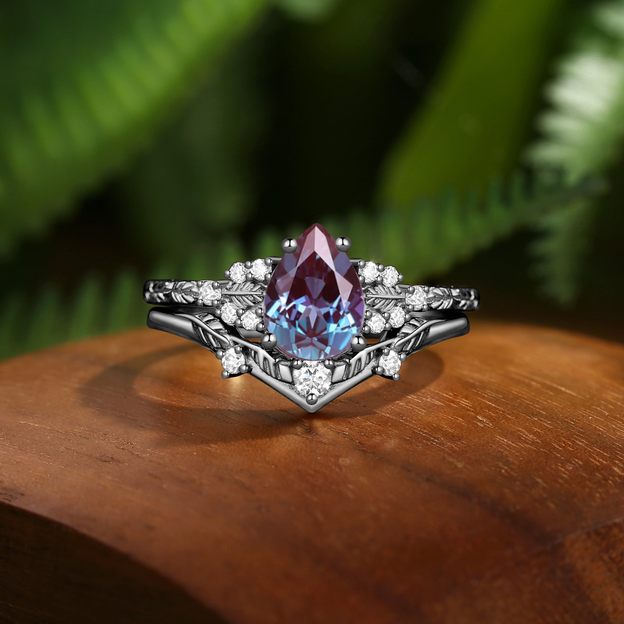 Hortense -  Leaf Nature Inspired Pear Cut Lab Alexandrite Engagement Ring Set 2pcs