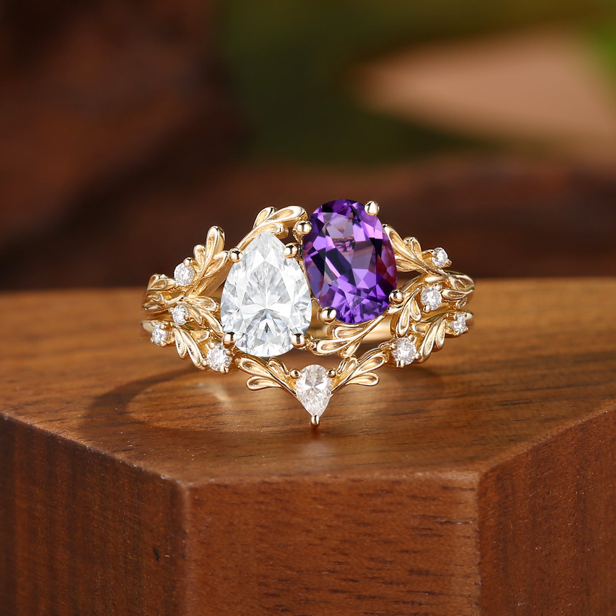 Isolde - Toi Et Moi Amethyst & Moissanite Leaf Two Stone Bridal Set 2PCS