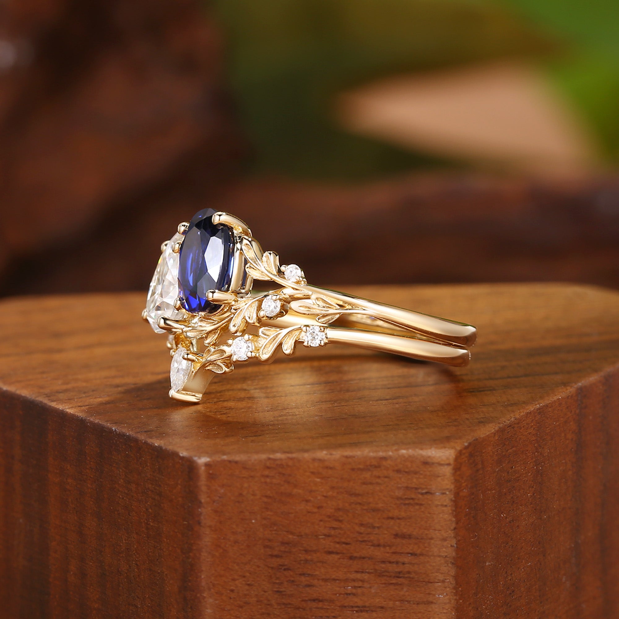 Isolde - Toi Et Moi Sapphire & Moissanite Leaf Two Stone Bridal Set 2PCS