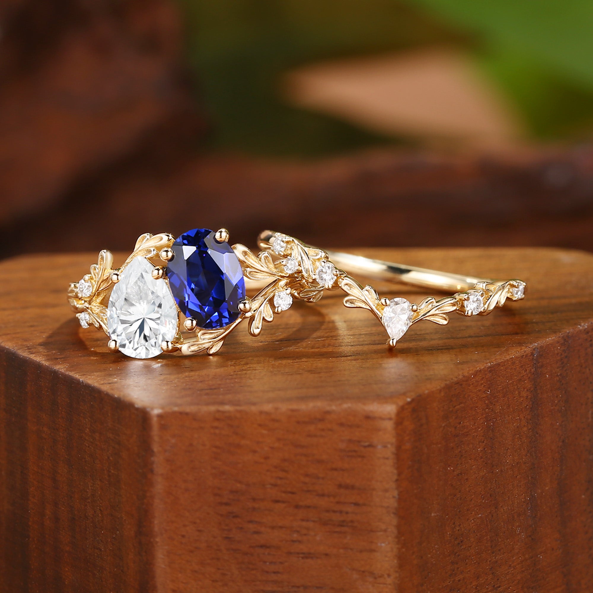 Isolde - Toi Et Moi Sapphire & Moissanite Leaf Two Stone Bridal Set 2PCS