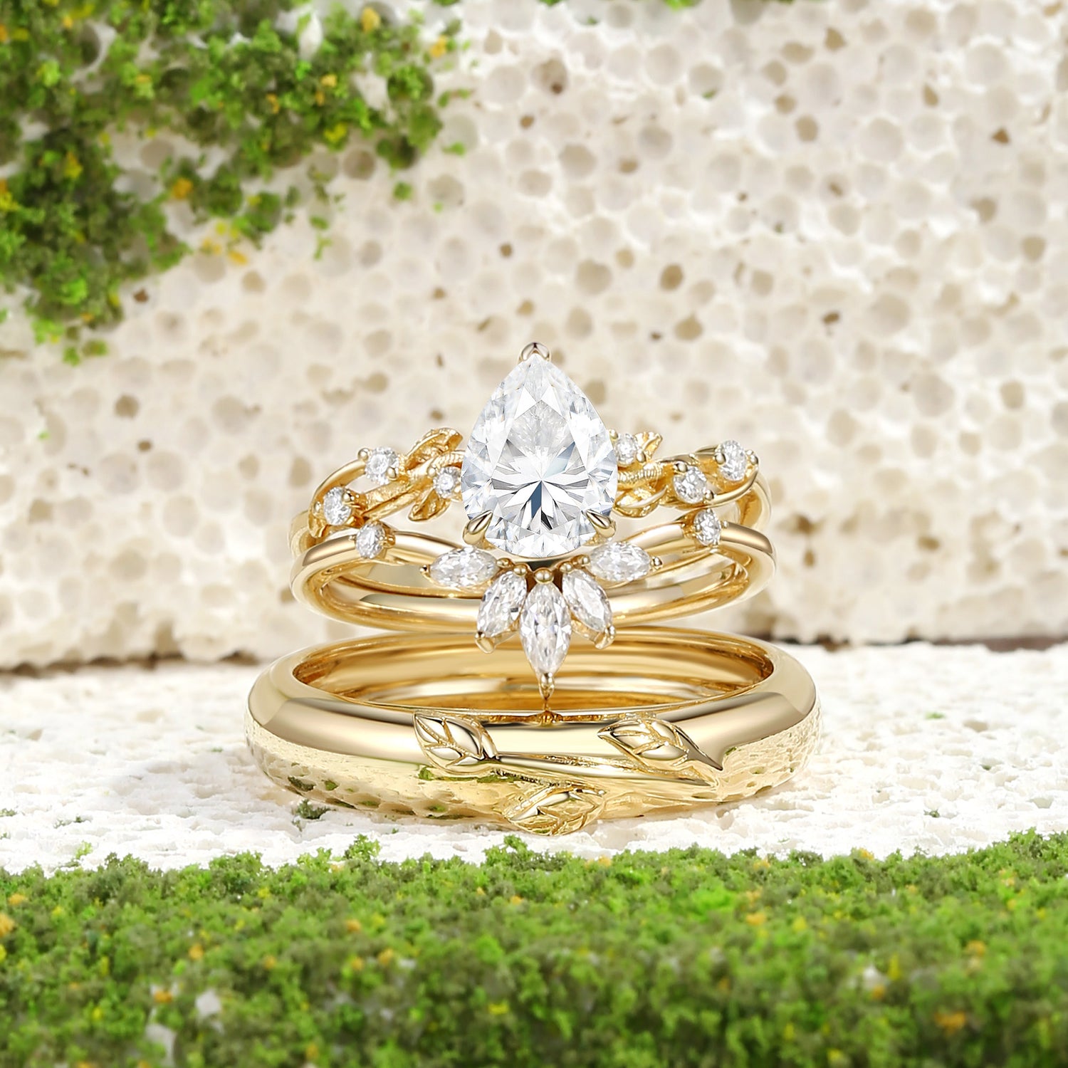 Clarissa - Moissanite Pear Cut Leafy Gold Couple Ring Set