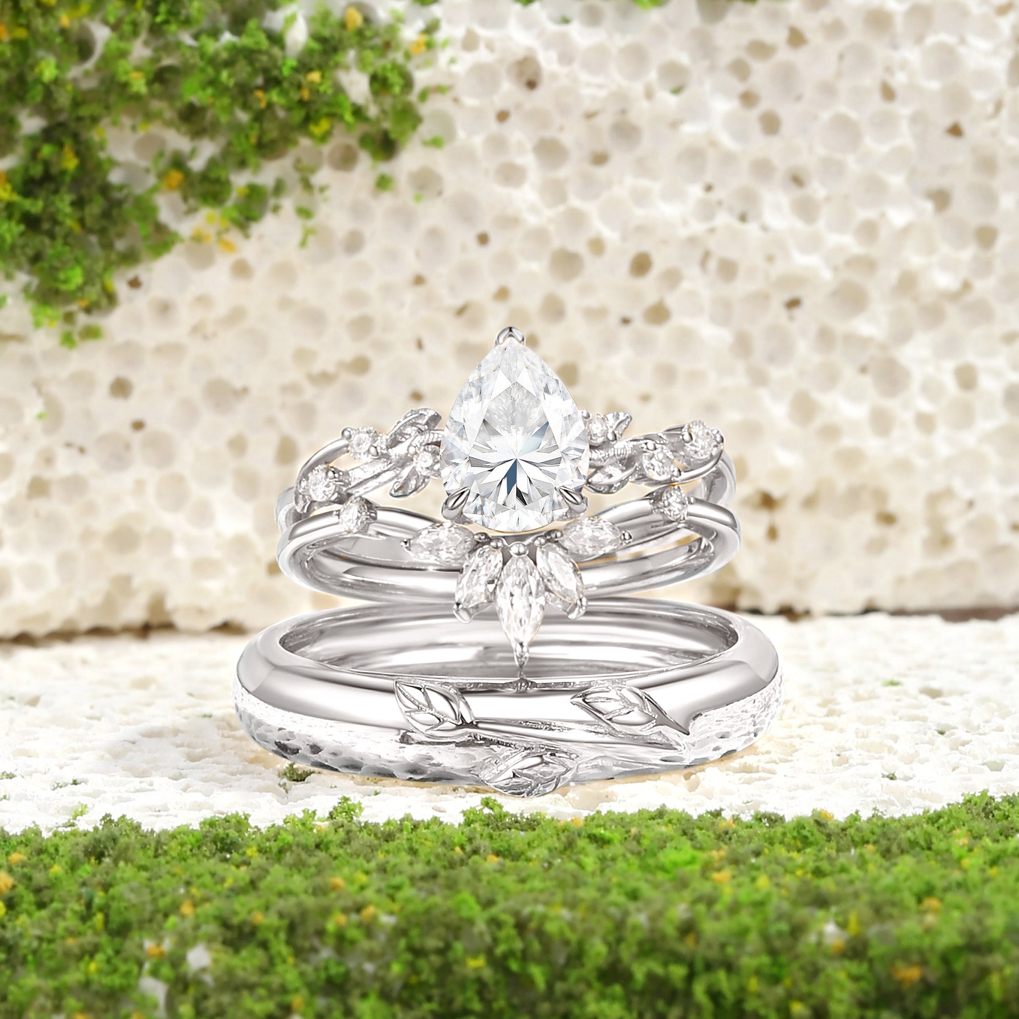 Clarissa - Moissanite Pear Cut Leafy Gold Couple Ring Set