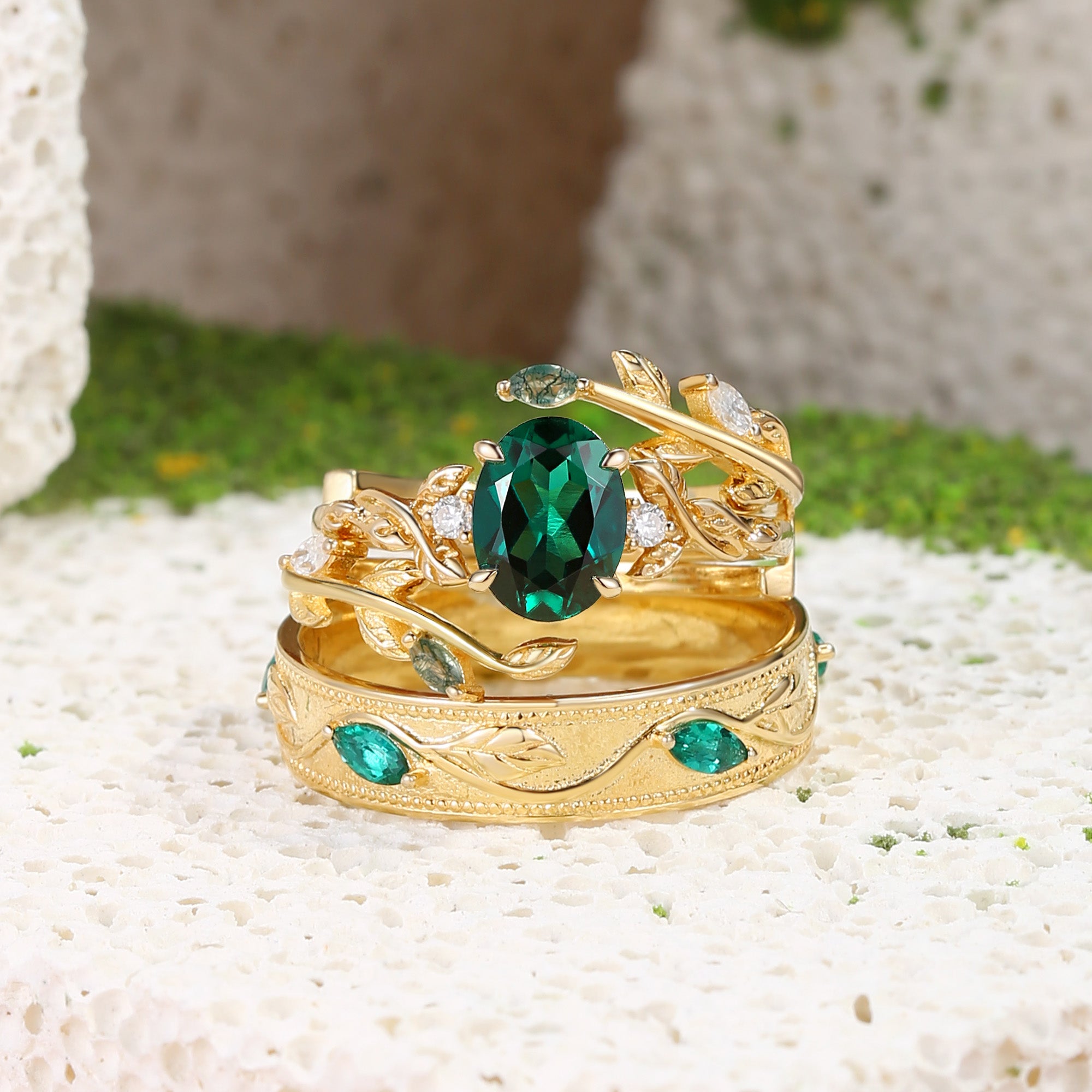 Helen - Oval Cut Emerald Cluster Couple Ring Set