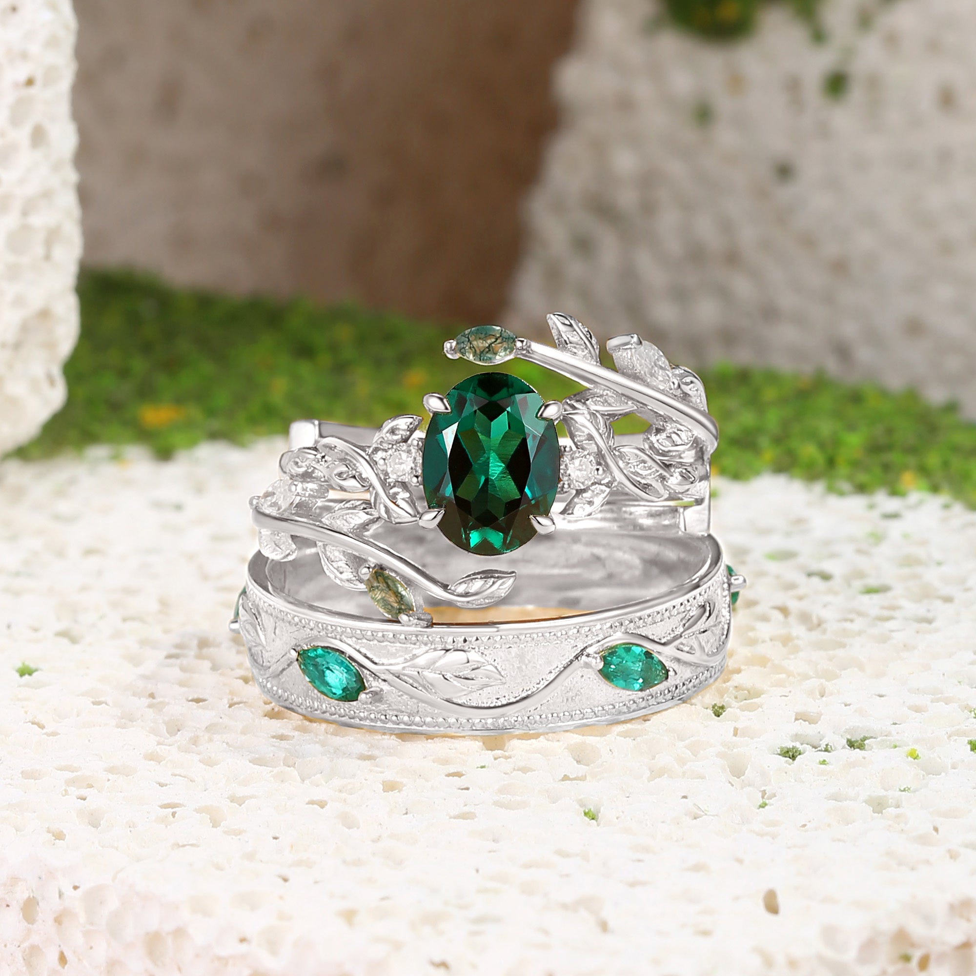 Helen - Oval Cut Emerald Cluster Couple Ring Set