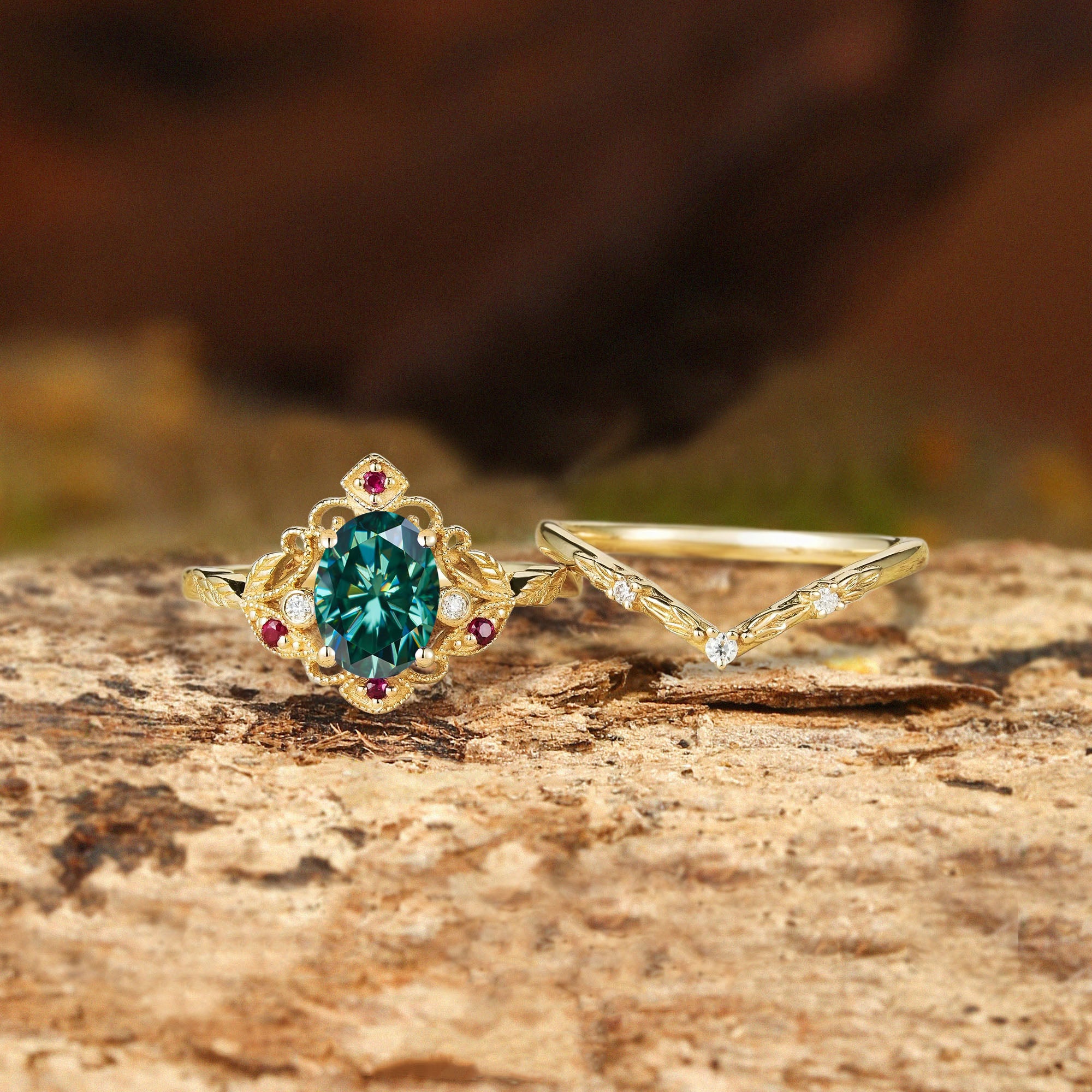 Luciennee - Vintage Milgrain Design Green Moissanite & Ruby Leaf Ring Set 2pcs