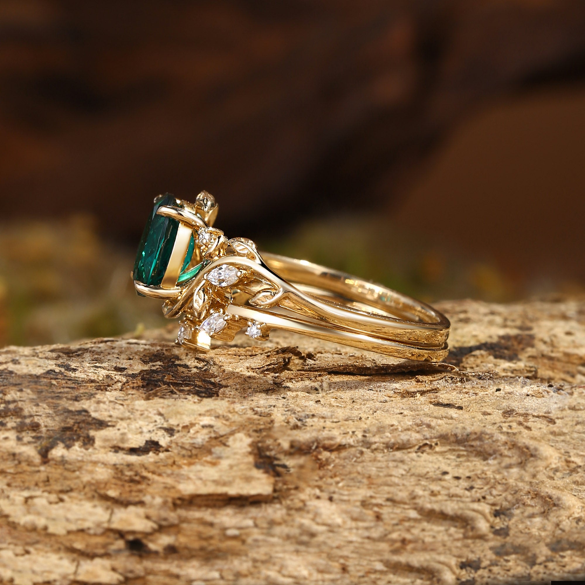 Diana - Oval Cut Leaf-Inspired Lab Emerald Engagement Ring Set 2pcs