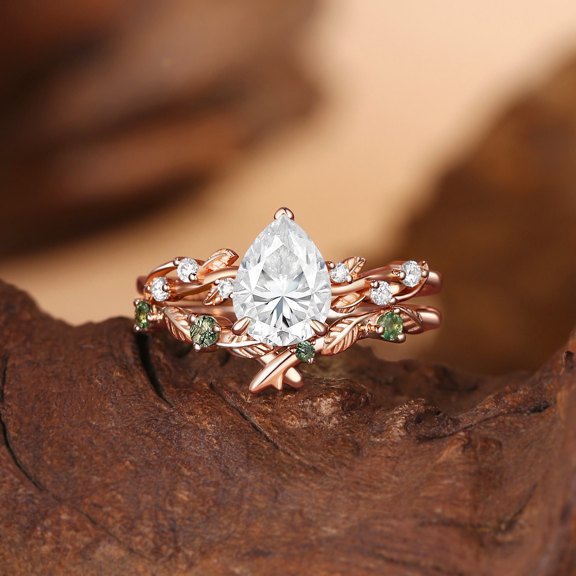 Clarissa - Pear Cut Moissanite Leafy Bridal Set 2pcs