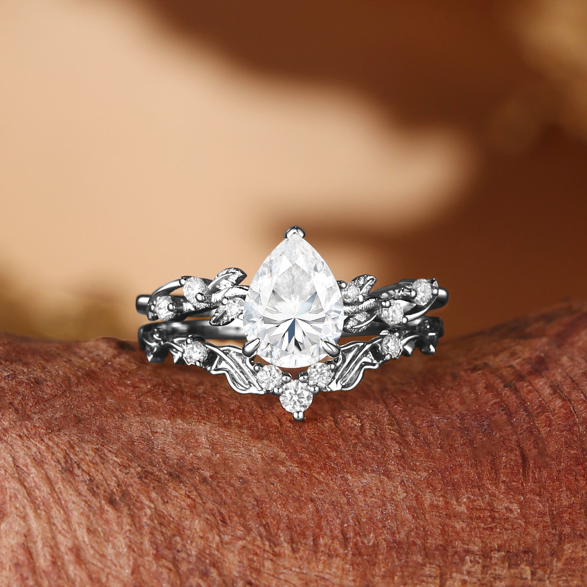 Clarissa - Pear Cut Moissanite Vine Inspired Leafy Bridal Set 2pcs