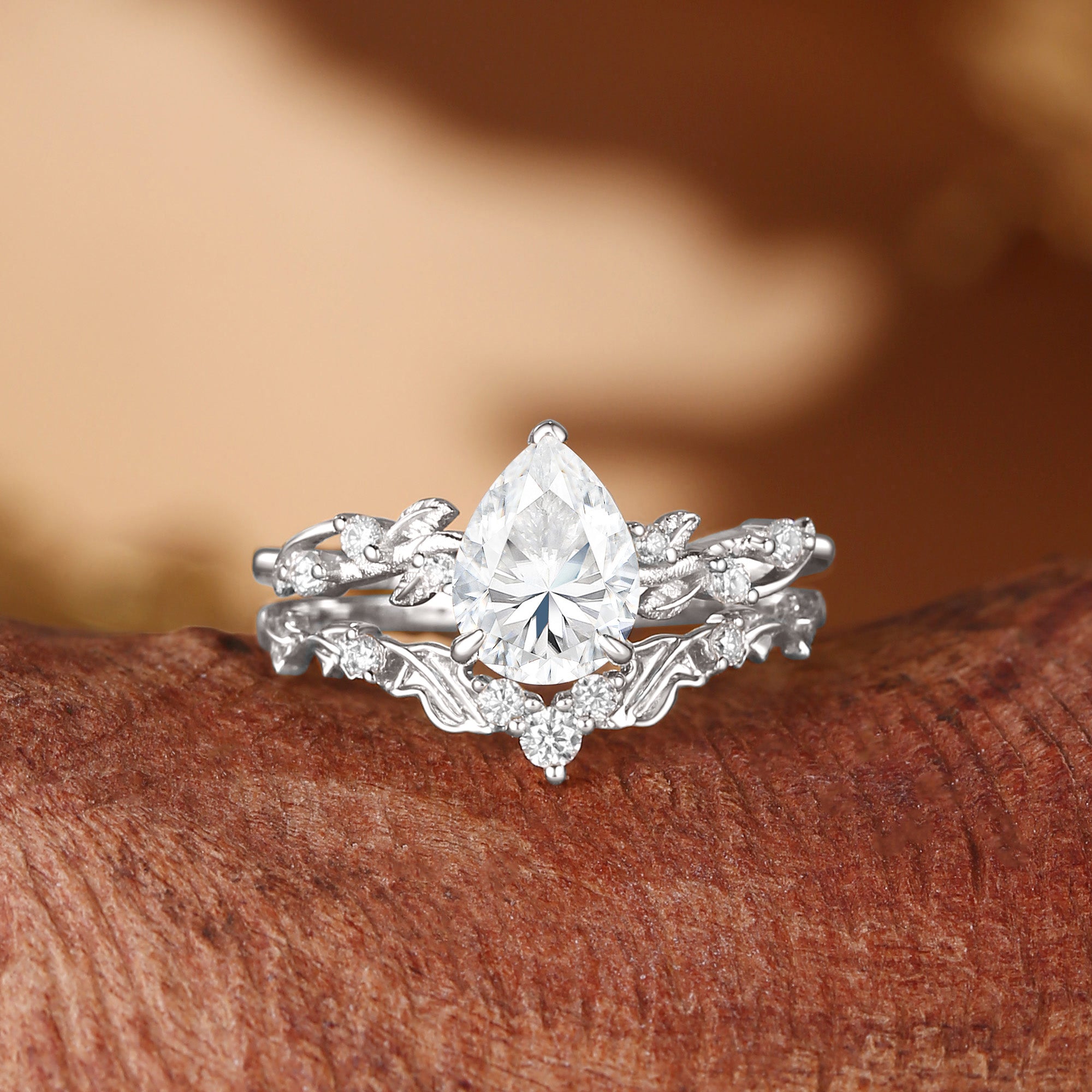 Clarissa - Pear Cut Moissanite Vine Inspired Leafy Bridal Set 2pcs