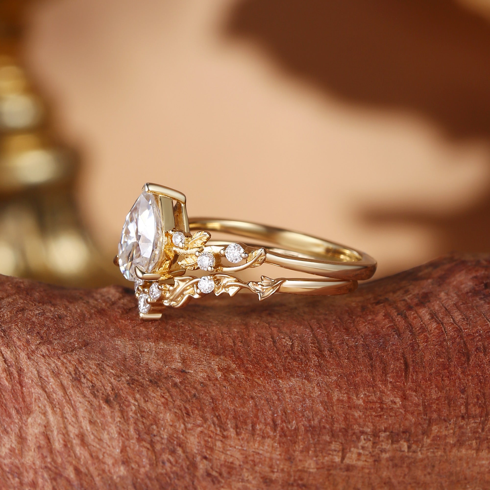 Clarissa - Pear Cut Moissanite Vine Inspired Leafy Bridal Set 2pcs