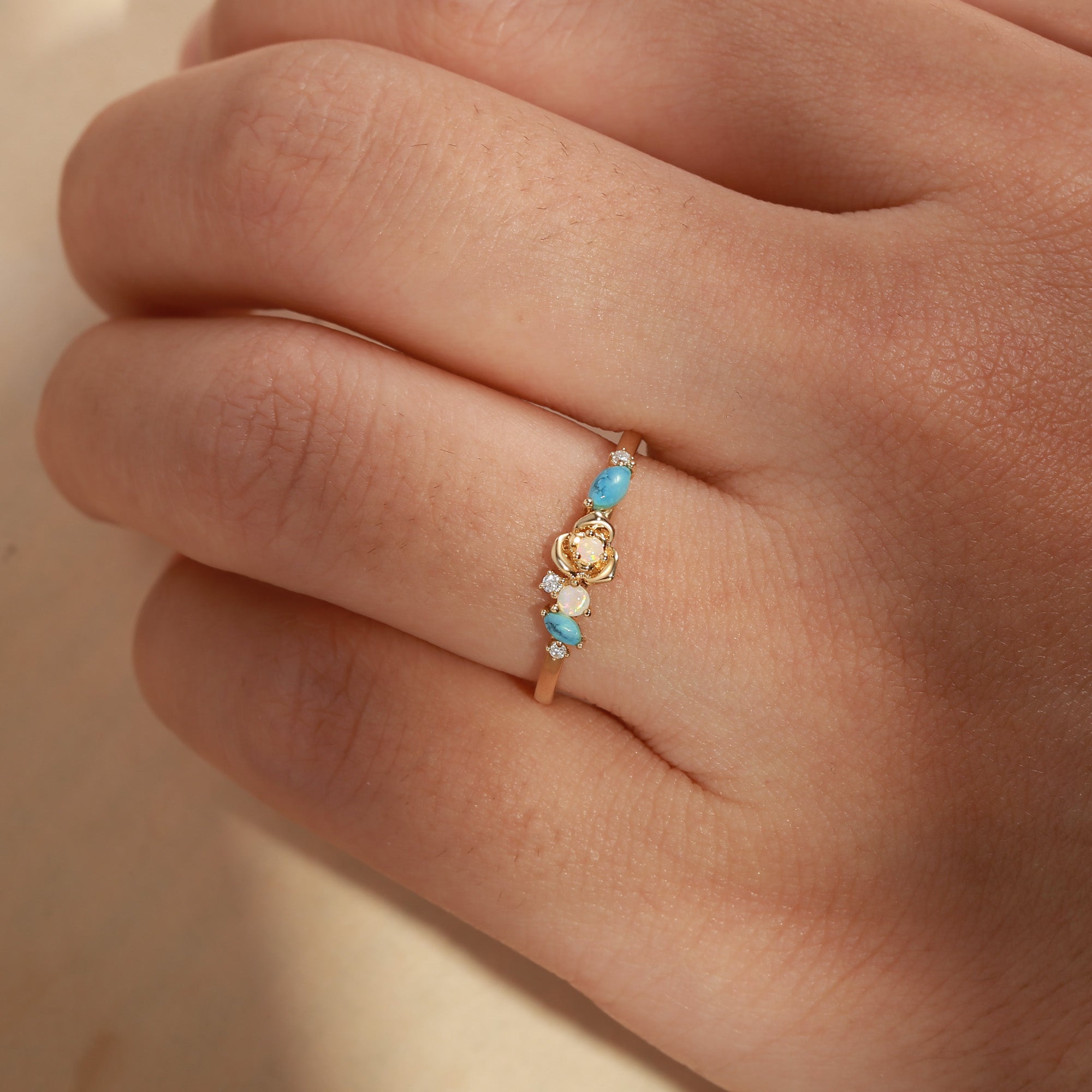 Wedding Band - Flower Design Delicate Wedding Band