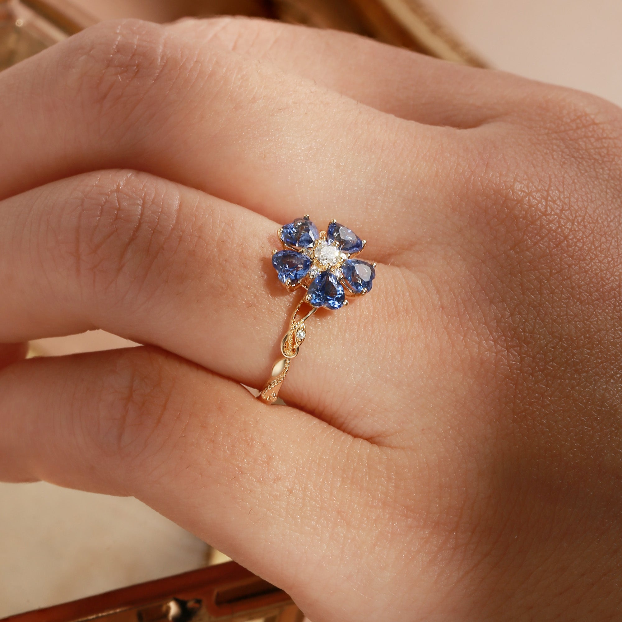 Marguerite - Flower Heart Cut Amethyst Filigree Engagement Ring