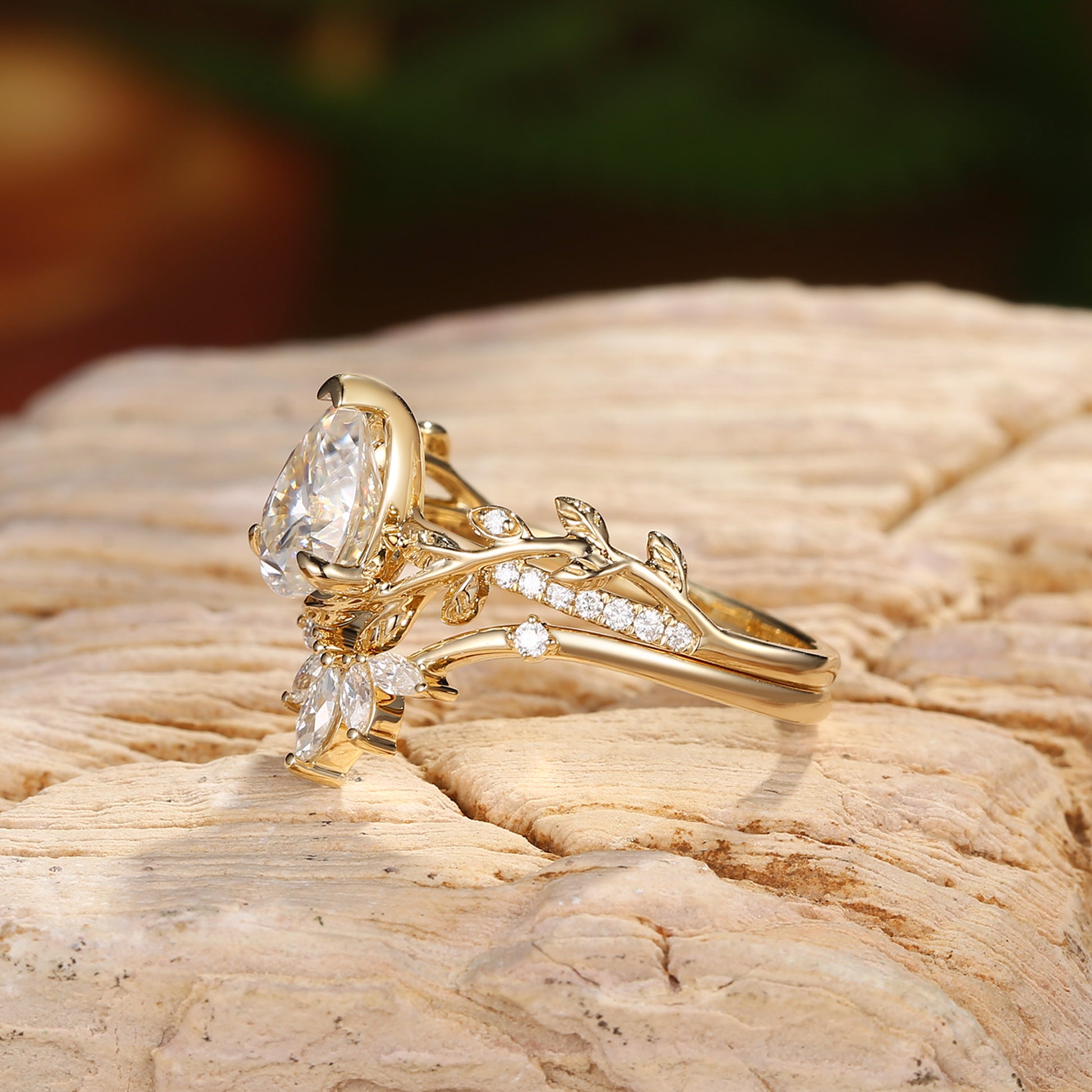 Jora - Pear Cut Moissanite Vine Inspired Leafy Bridal Set 2pcs