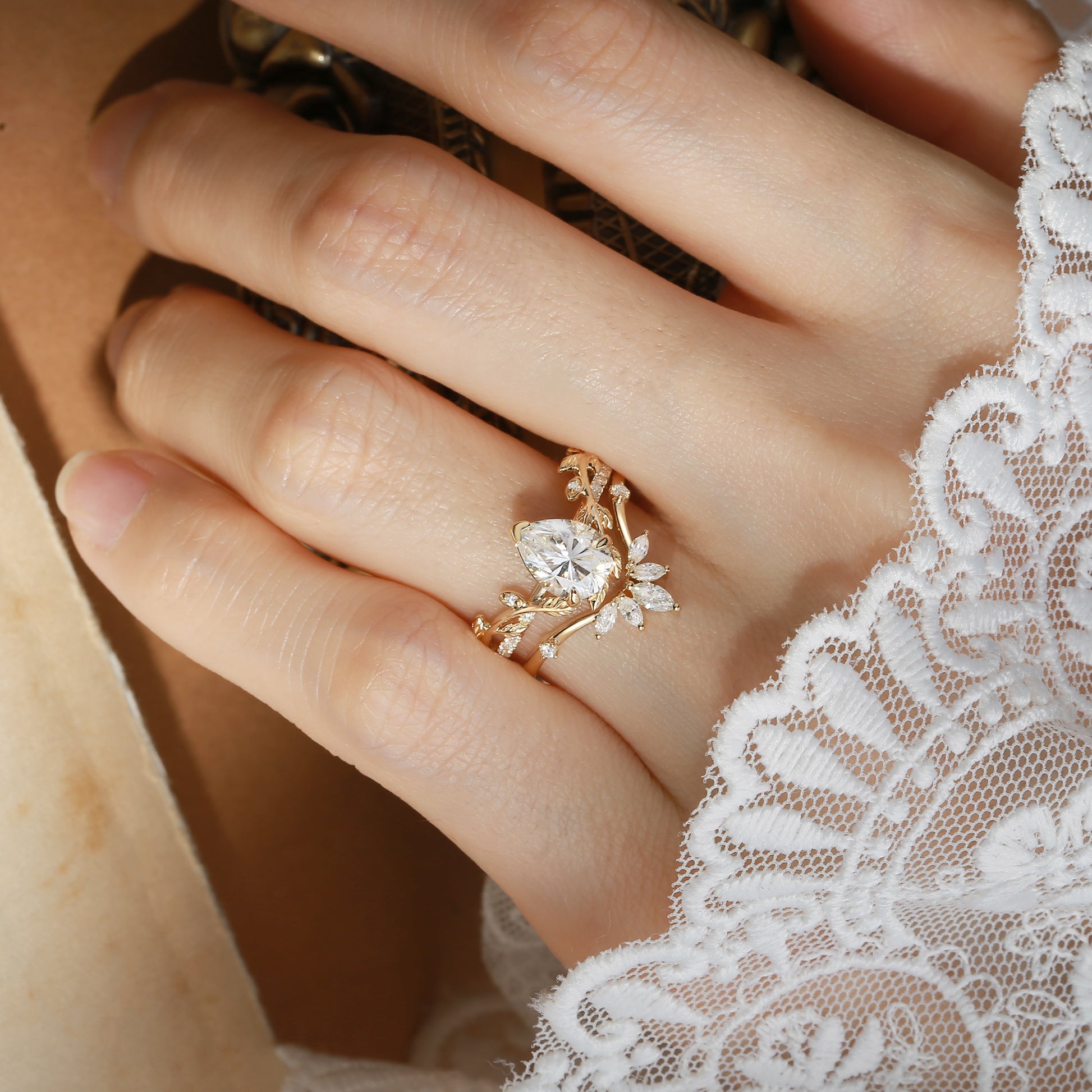 Jora - Pear Cut Moissanite Vine Inspired Leafy Bridal Set 2pcs