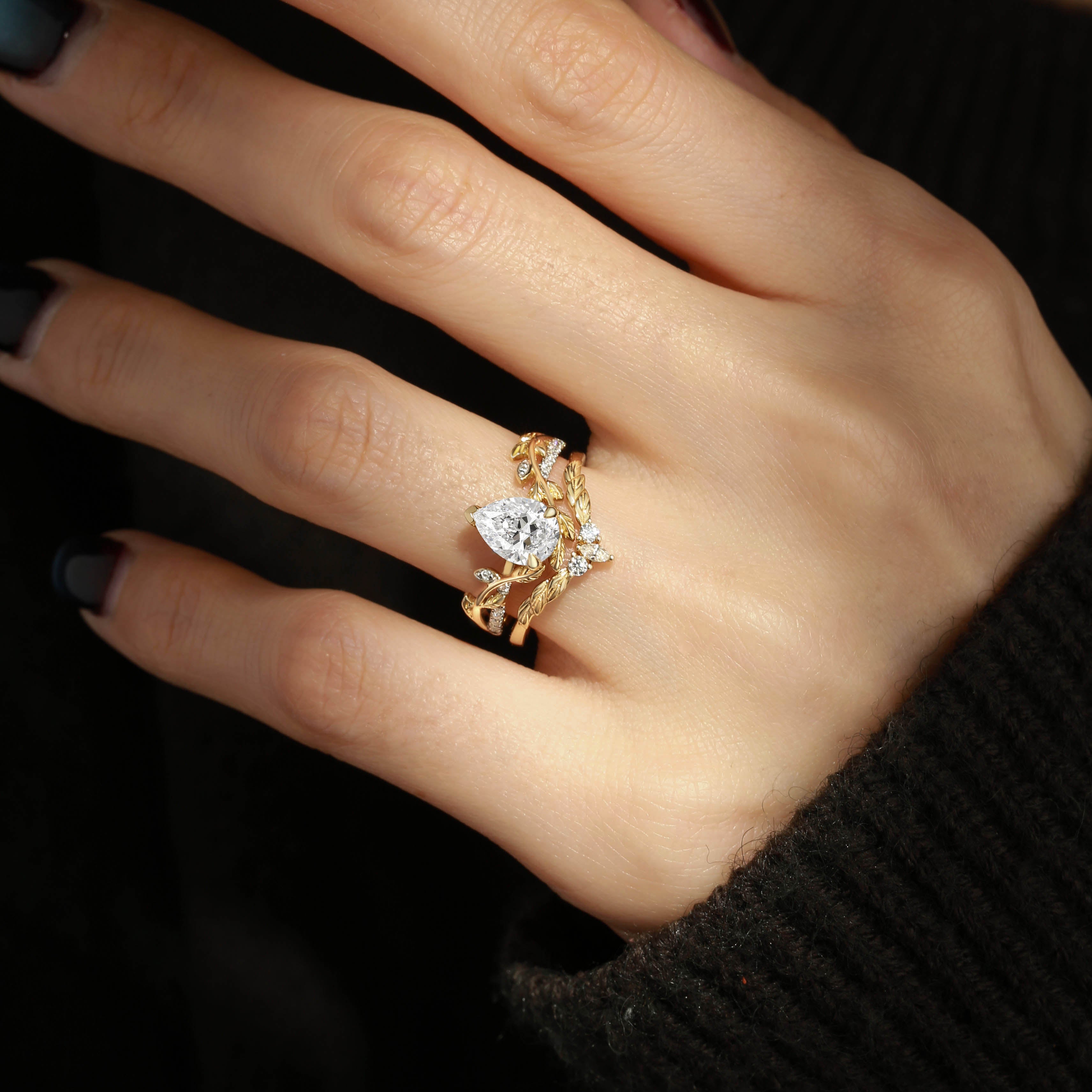 Jora - Pear Cut Moissanite Nature Inspired Leafy Bridal Set 2pcs