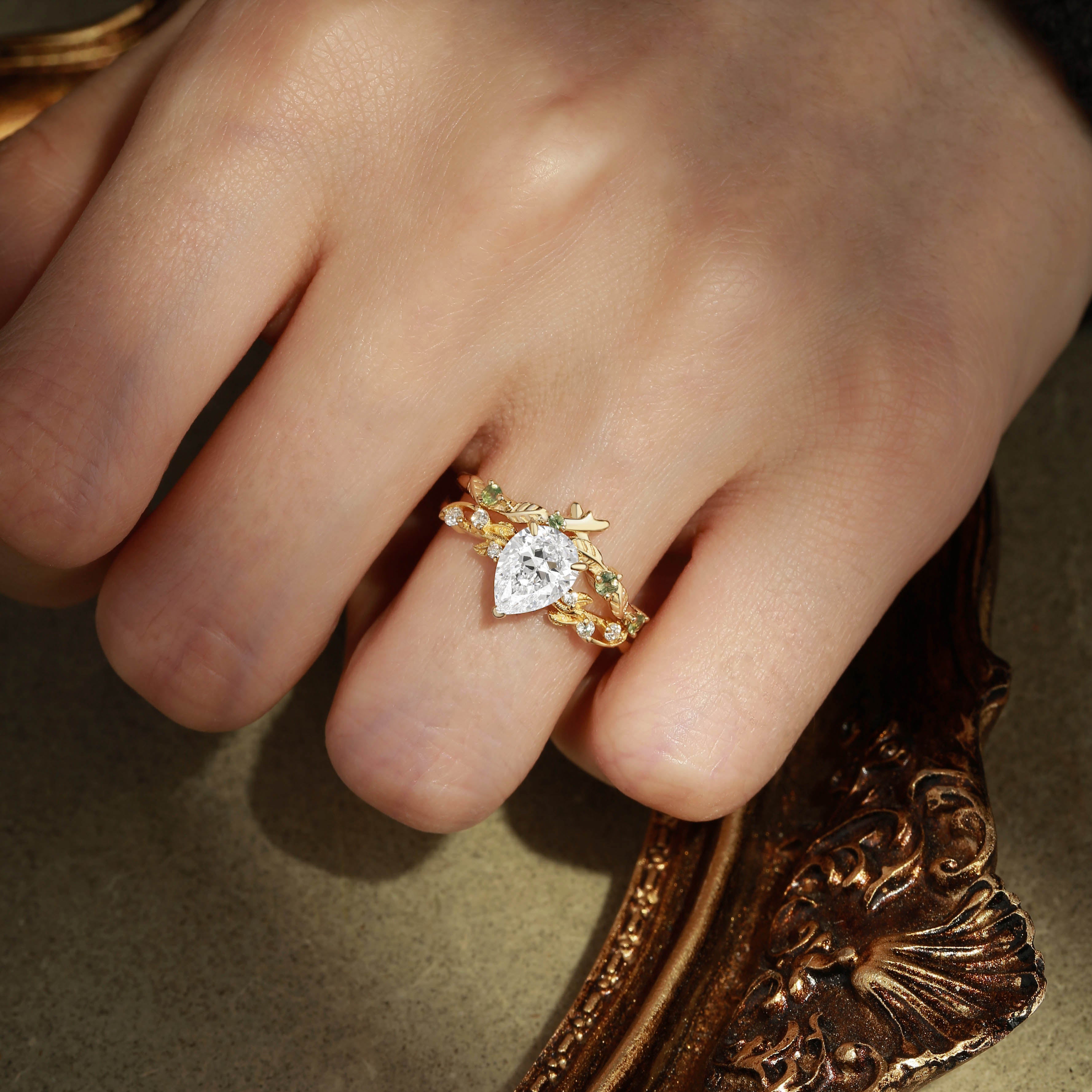 Clarissa - Pear Cut Moissanite Leafy Bridal Set 2pcs