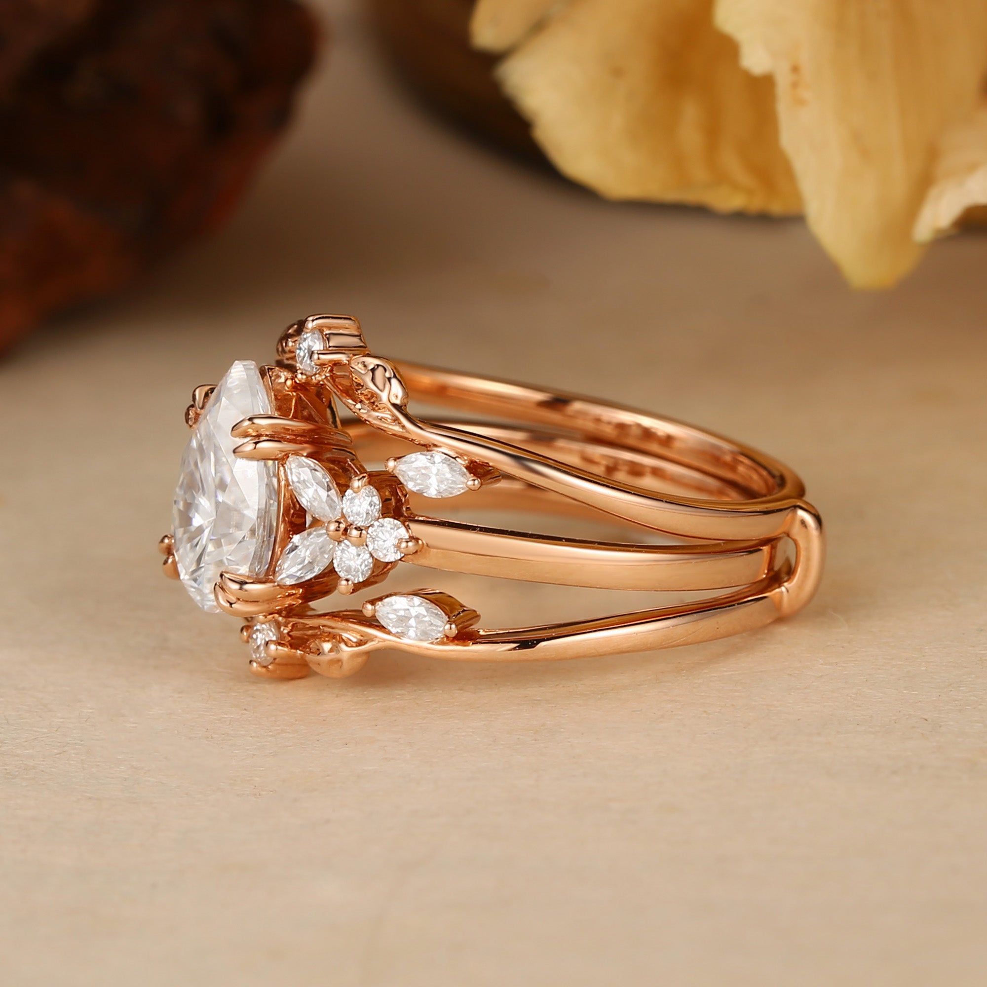 Jasmine - Pear Cut Moissanite Fairy Ring Set 2pcs