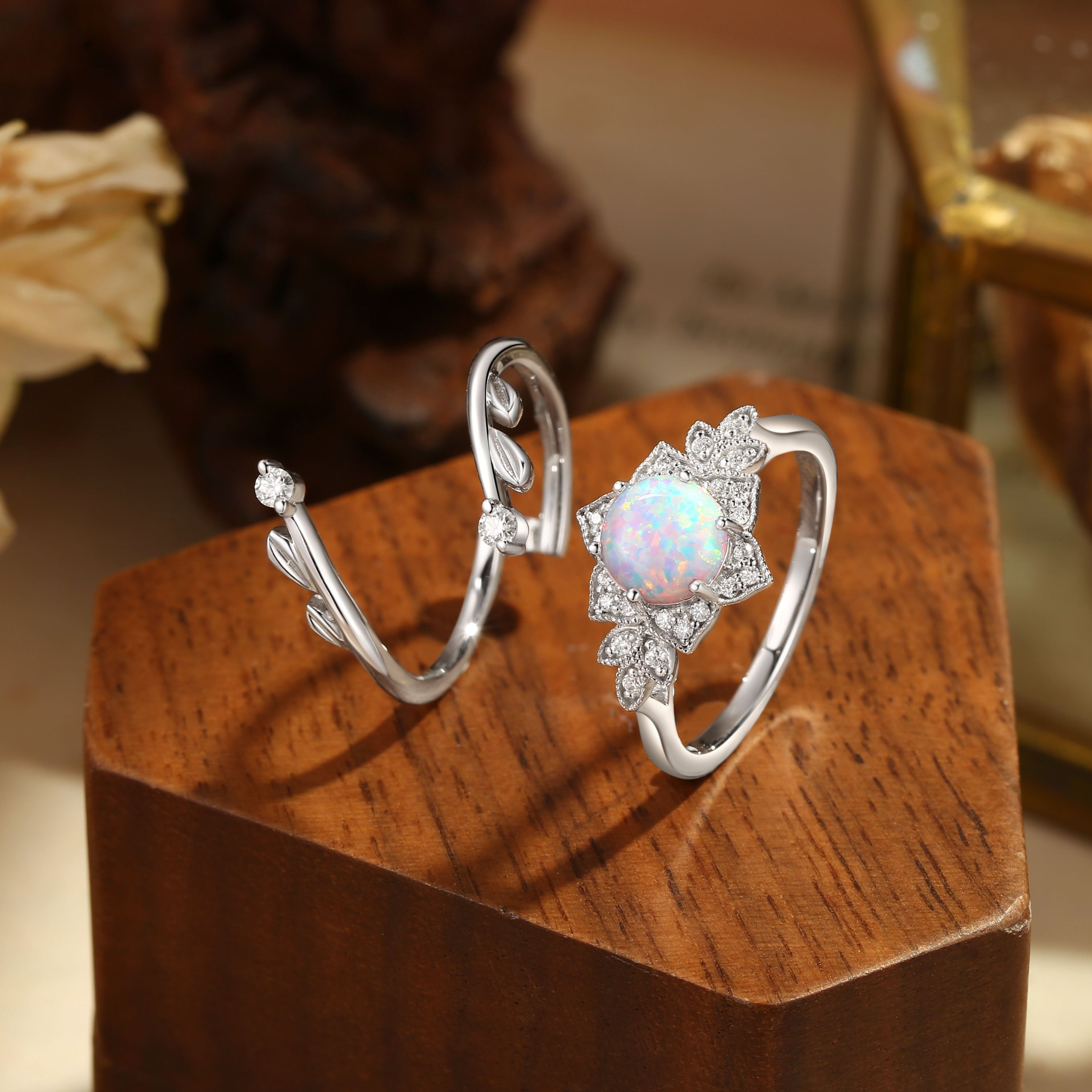 Daisy - Round Cut Opal Flower Vintage Engagement Ring Set 2pcs