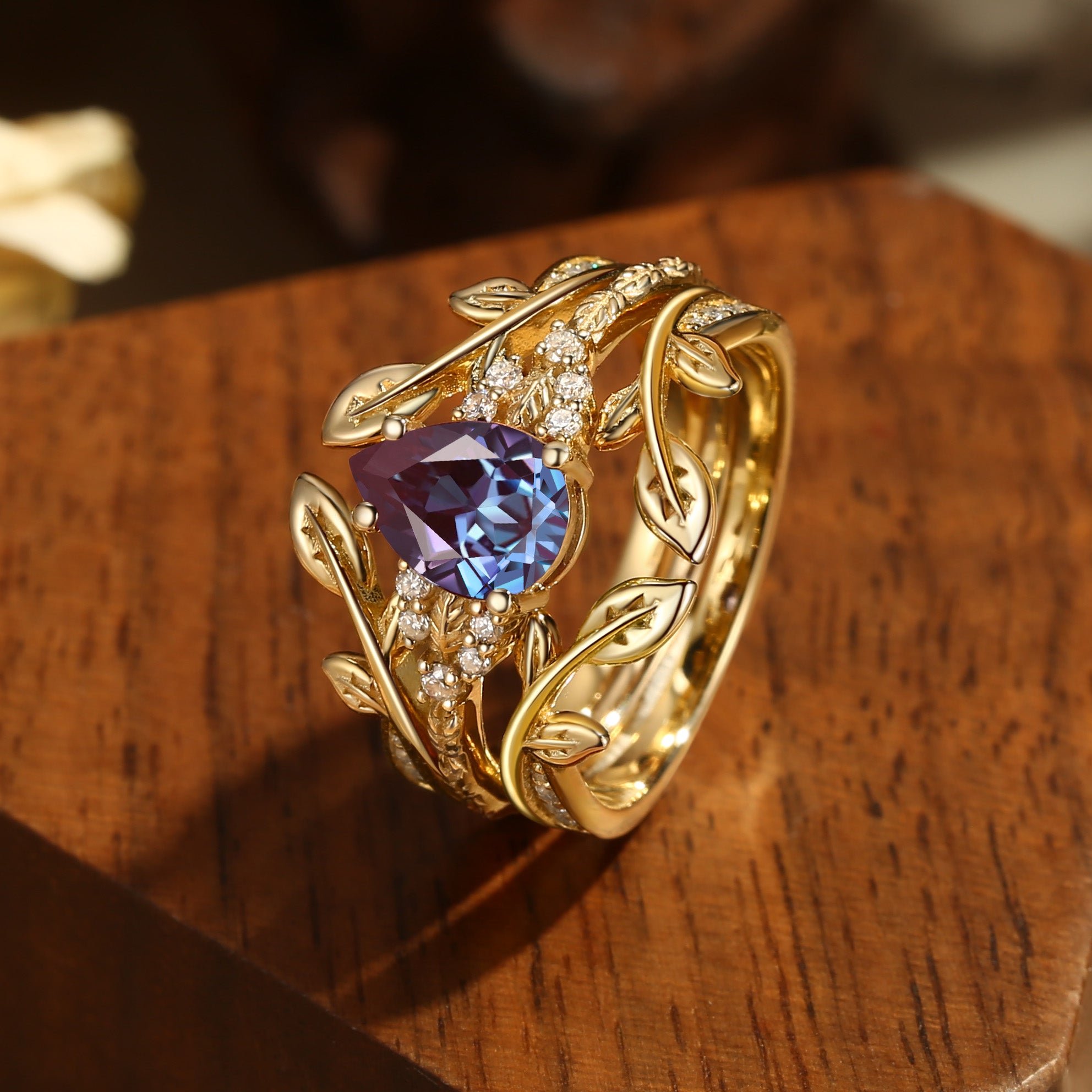 Laurianne - Pear Alexandrite Double Curved Ring Set 2pcs