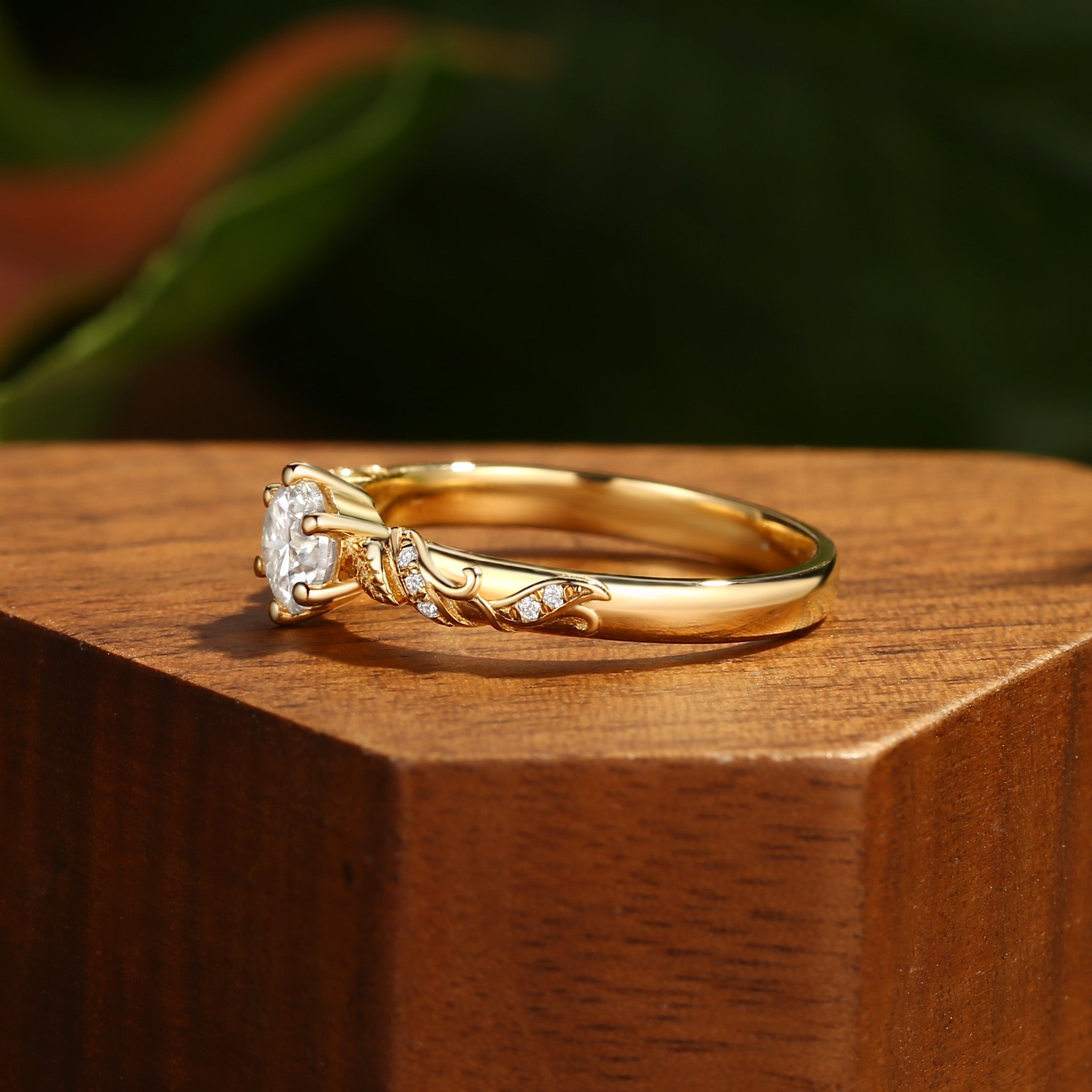 Marcella - Round Cut Moissanite Vintage Leaf Engagement Ring