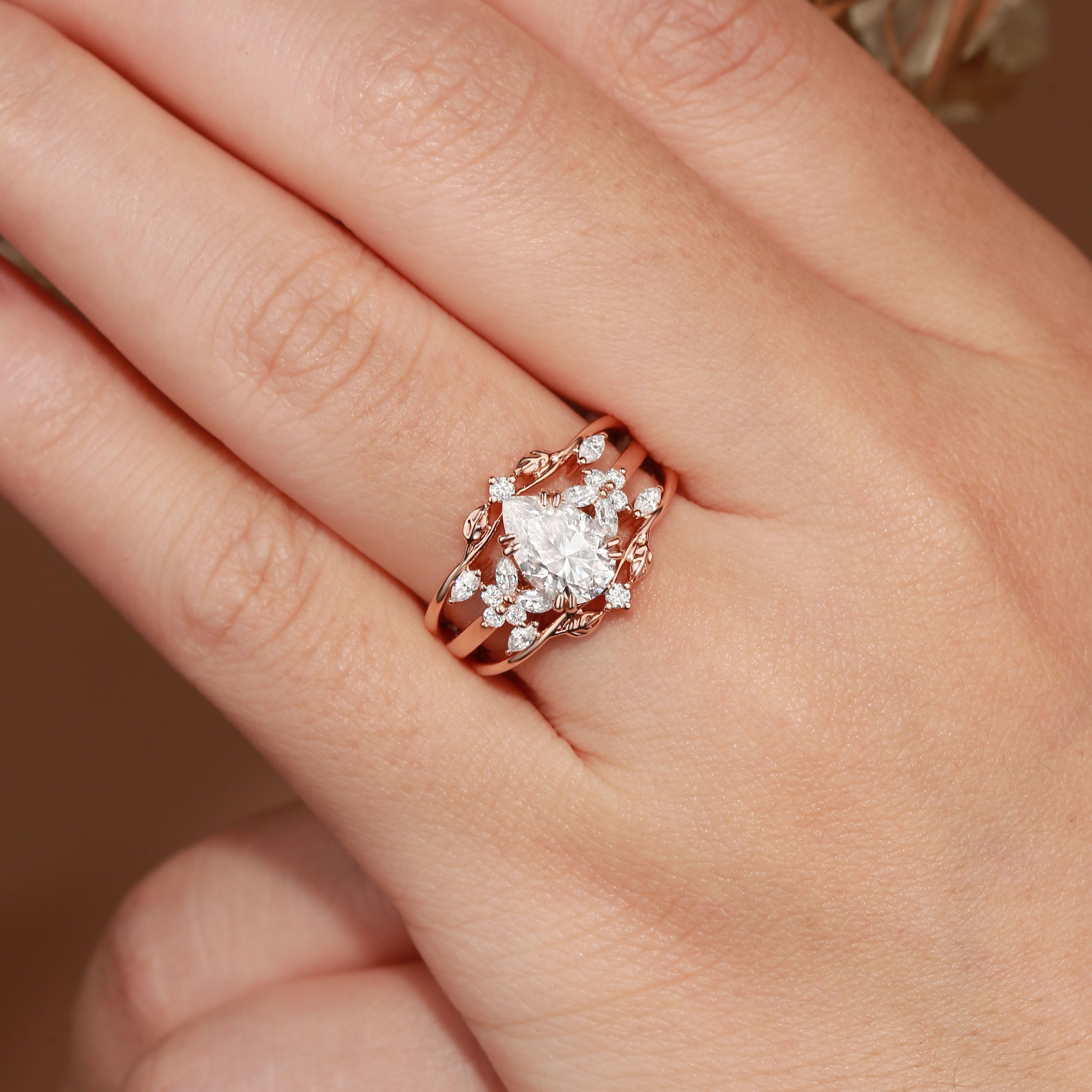 Jasmine - Pear Cut Moissanite Fairy Ring Set 2pcs