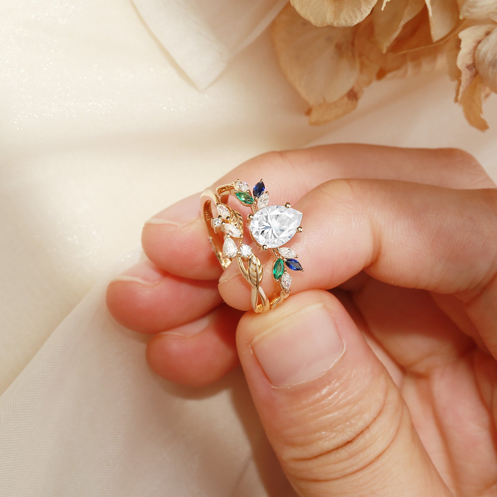 Abella - Pear Cut Moissanite & Sapphire & Emerald Butterfly Leaf Bridal Sets 2pcs