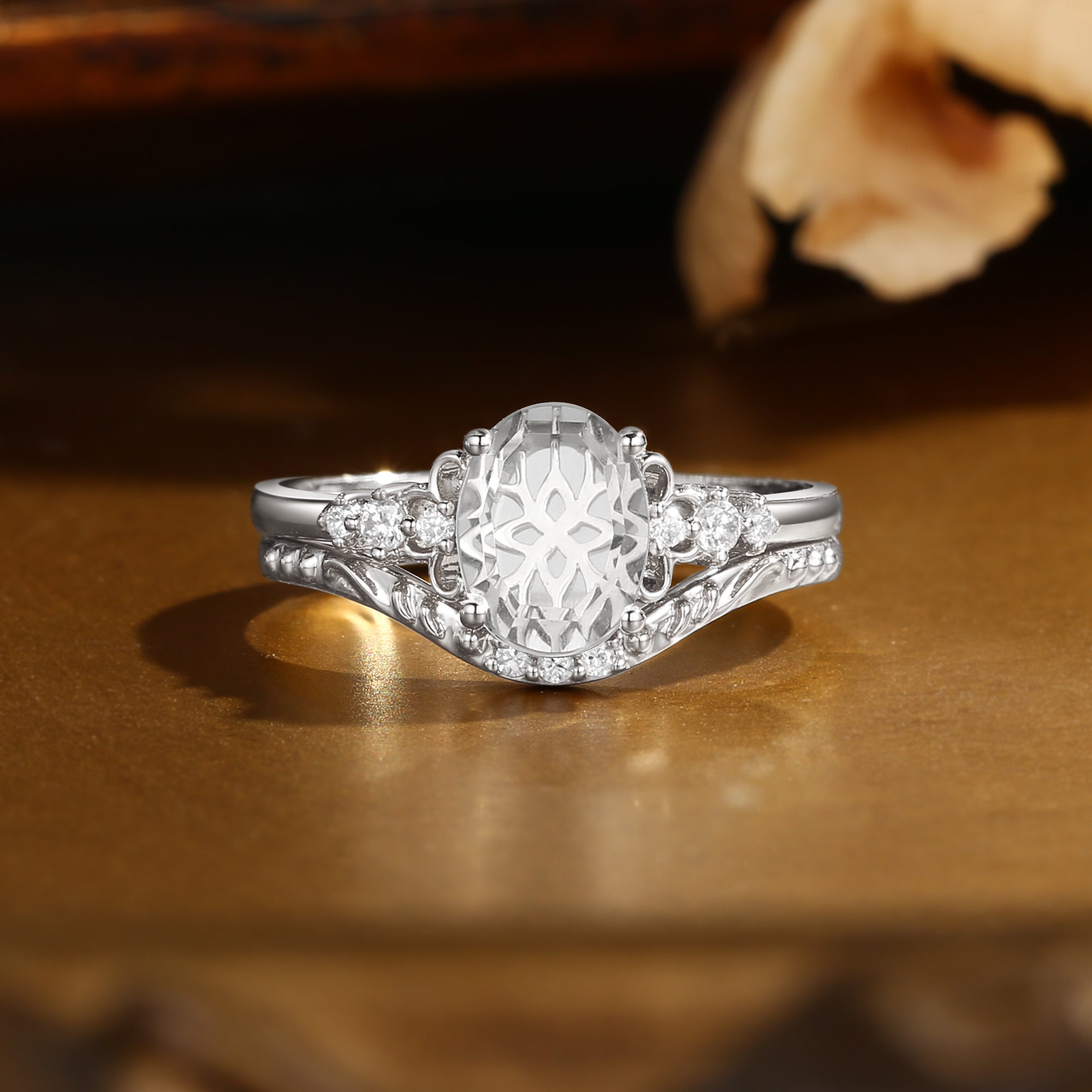 Swan Princess- Portrait Cut Moissanite Vintage Relief Bridal Set 2pcs