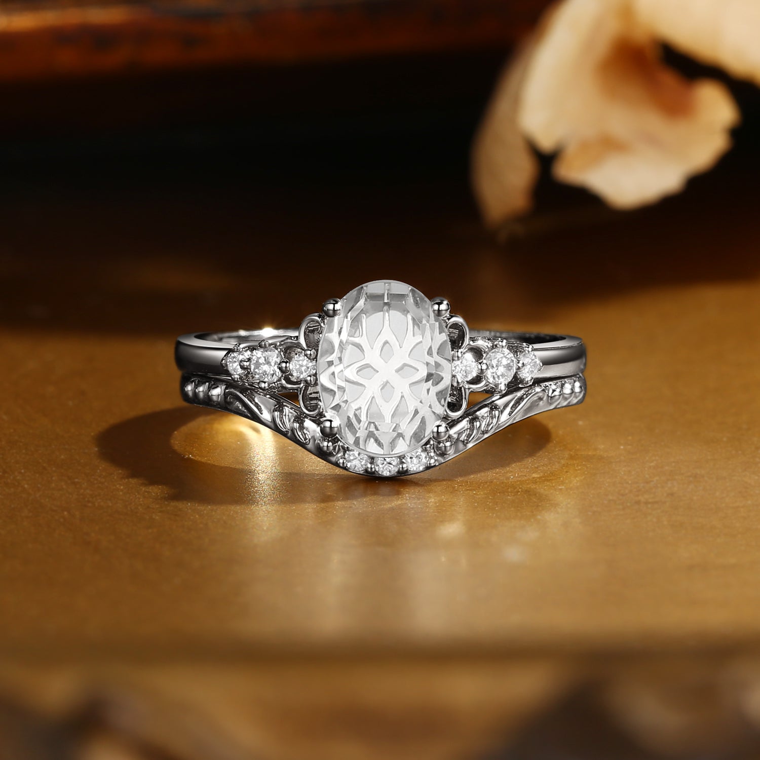 Swan Princess- Portrait Cut Moissanite Vintage Relief Bridal Set 2pcs