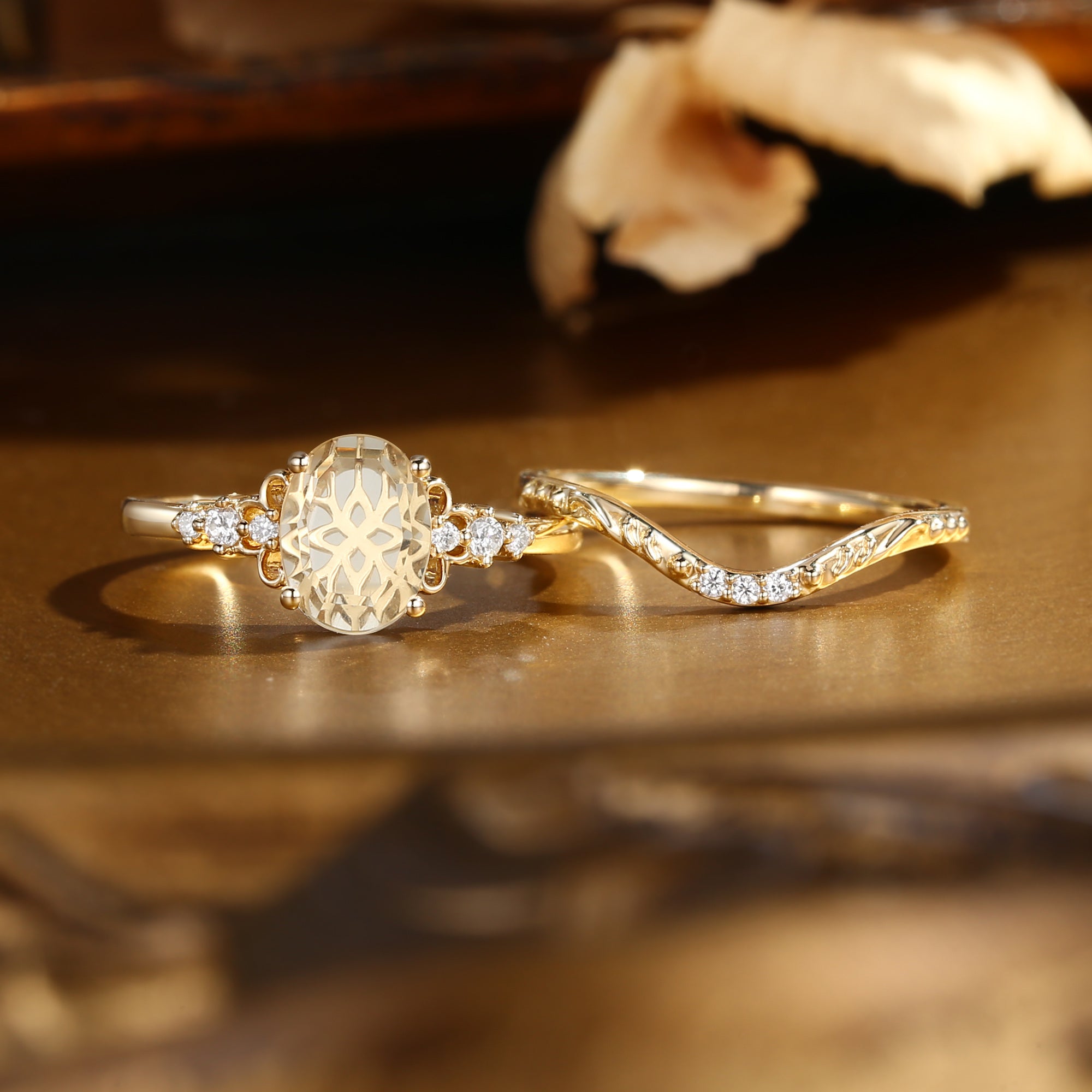 Swan Princess- Portrait Cut Moissanite Vintage Relief Bridal Set 2pcs