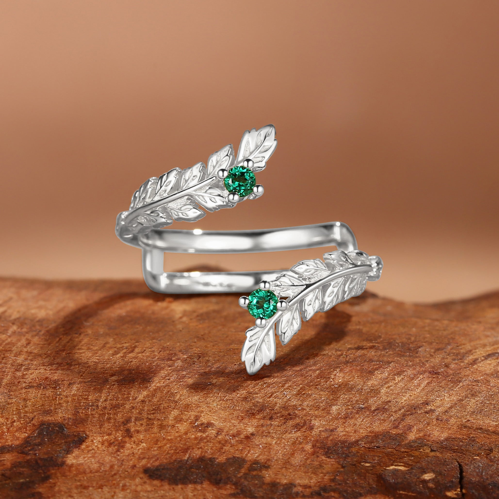 Vivienne -Nature Inspired Vintage Leafy Enhancer Wedding Band