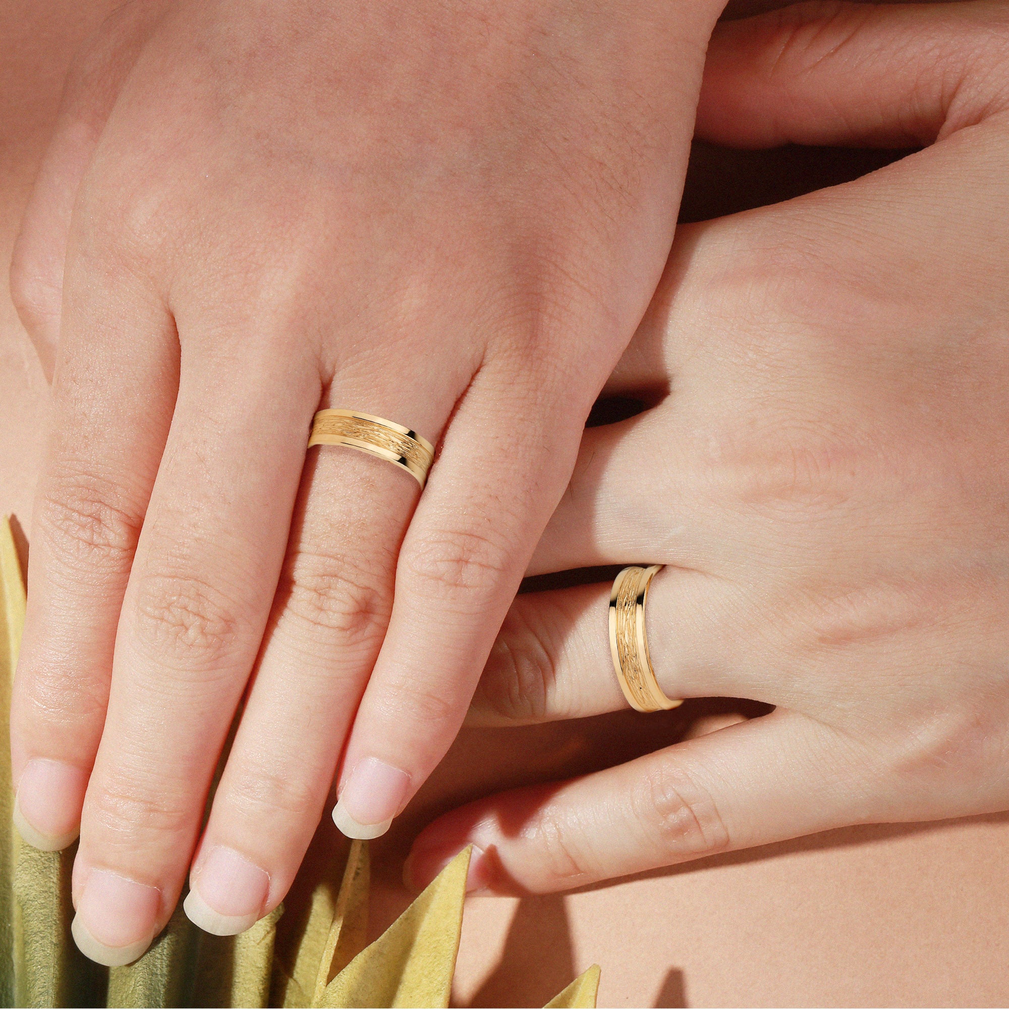 Eleanor - Solid Gold Couple Wedding Rings Set