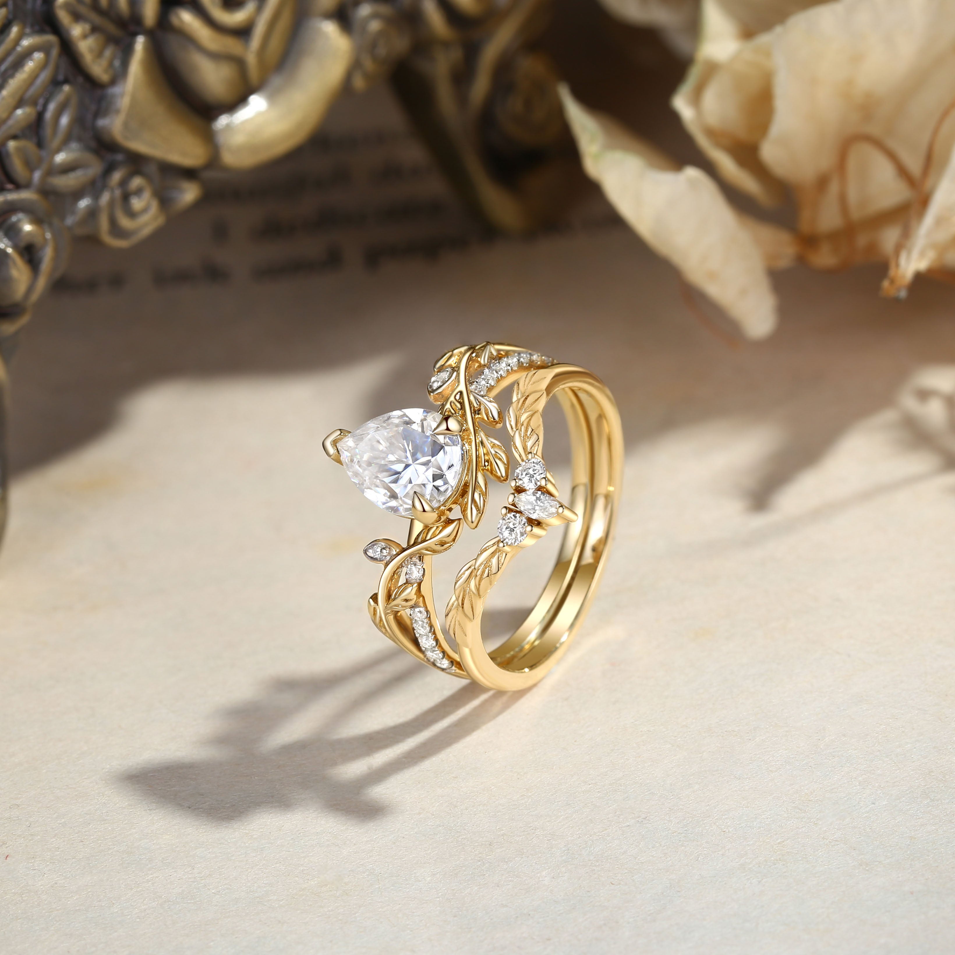 Jora - Pear Cut Moissanite Nature Inspired Leafy Bridal Set 2pcs