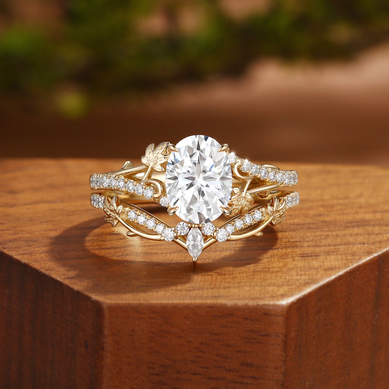 Melisande - Oval Cut  Moissanite Grape Leaf Engagement Ring Set 2Pcs