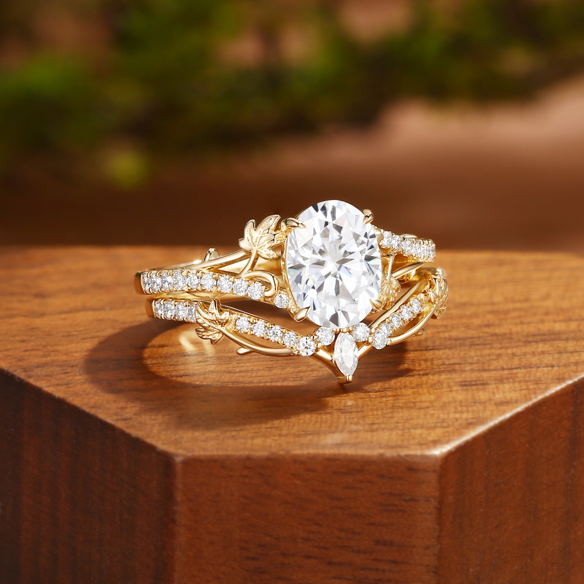 Melisande - Oval Cut  Moissanite Grape Leaf Engagement Ring Set 2Pcs