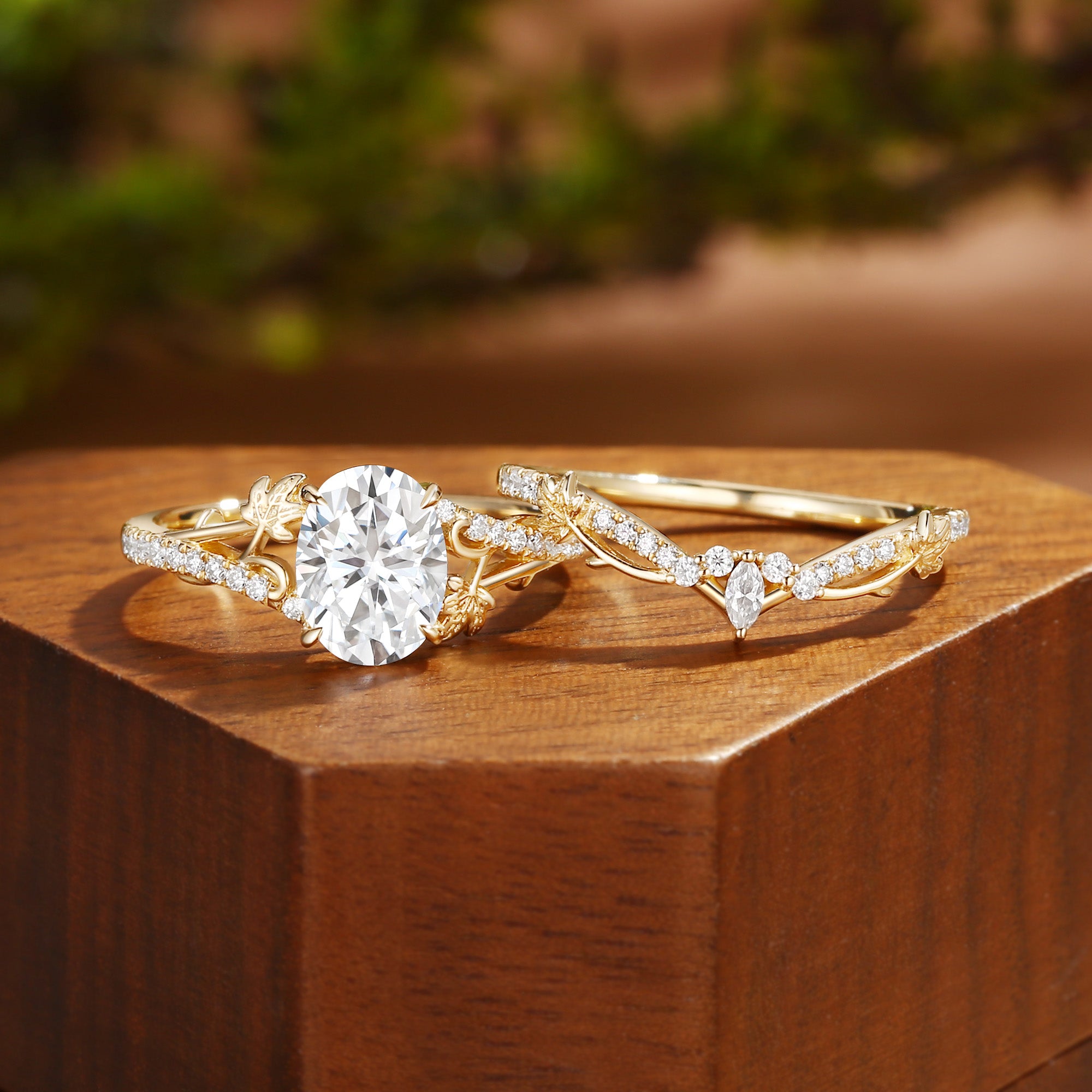 Melisande - Oval Cut  Moissanite Grape Leaf Engagement Ring Set 2Pcs