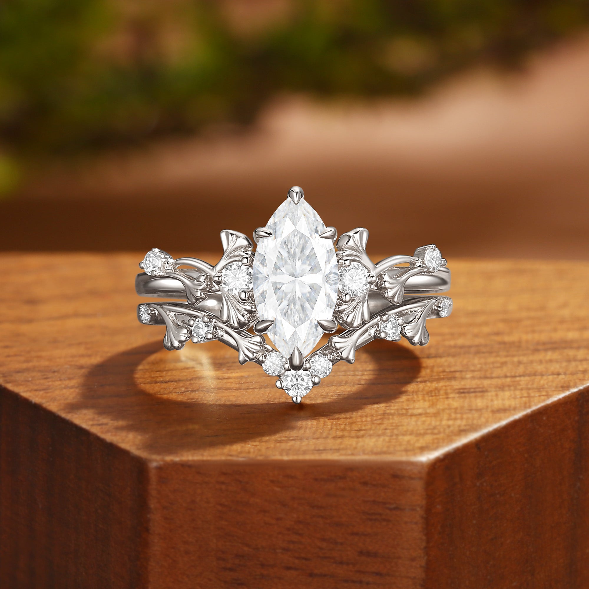 Liora - Unique Marquise Cut Moissanite Yellow Gold Ginkgo Leaf Bridal Set 2pcs