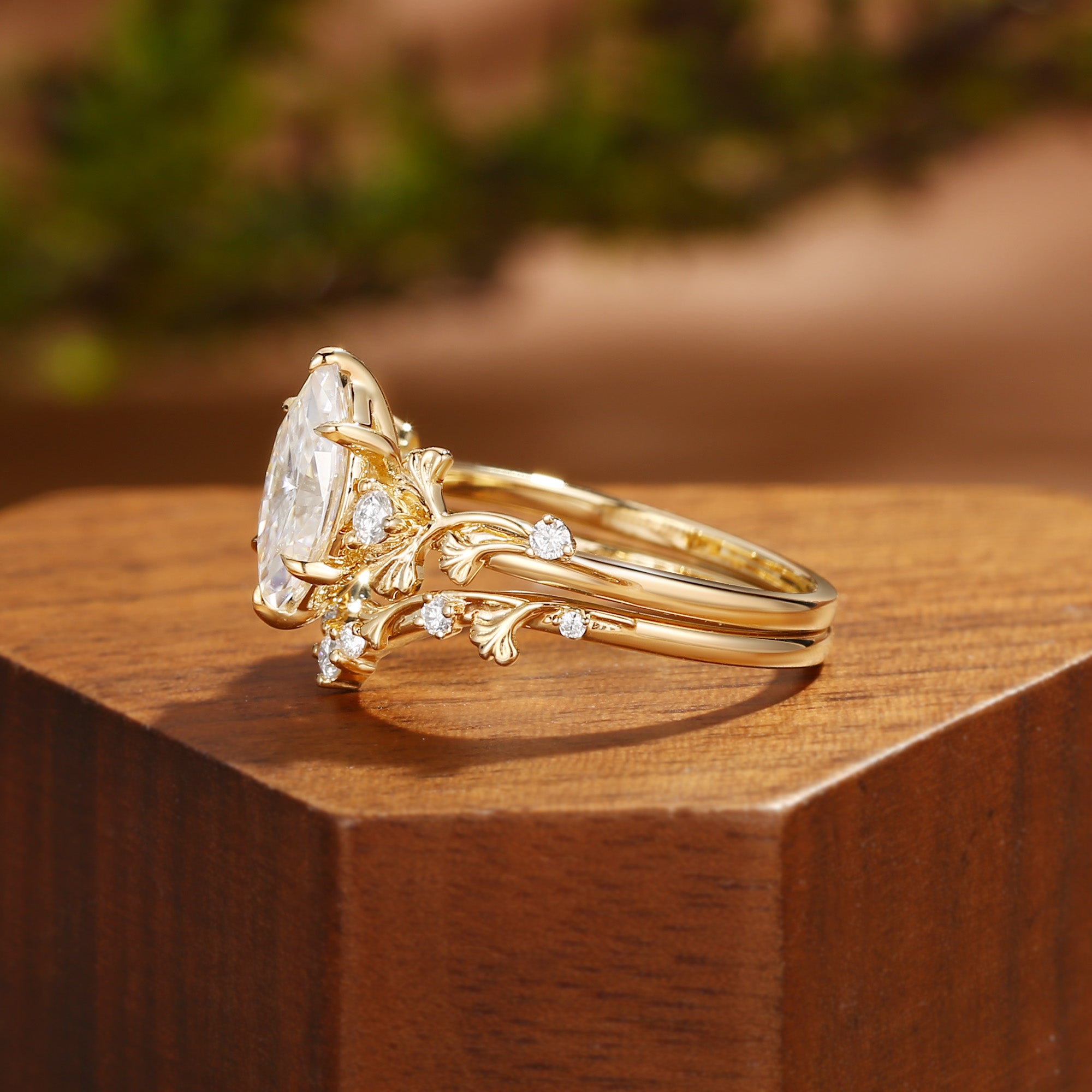 Liora - Unique Marquise Cut Moissanite Yellow Gold Ginkgo Leaf Bridal Set 2pcs