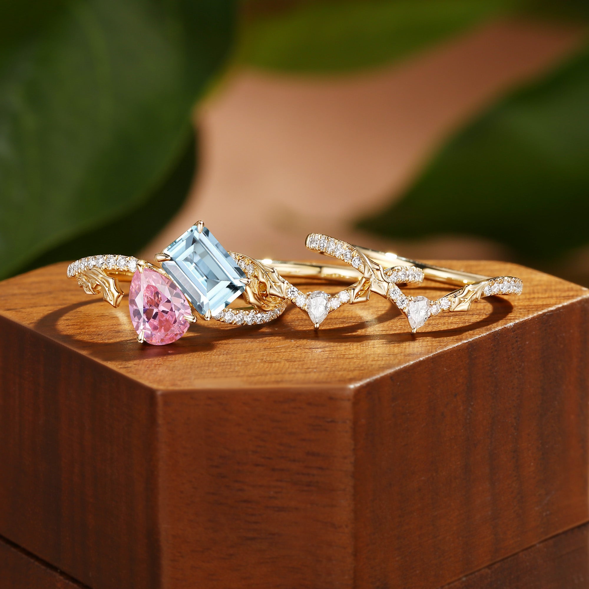 Fae - Tio et Mio Pink Tourmaline & Aquamarine Holly Leaf Fairytale Bridal Set 3pcs