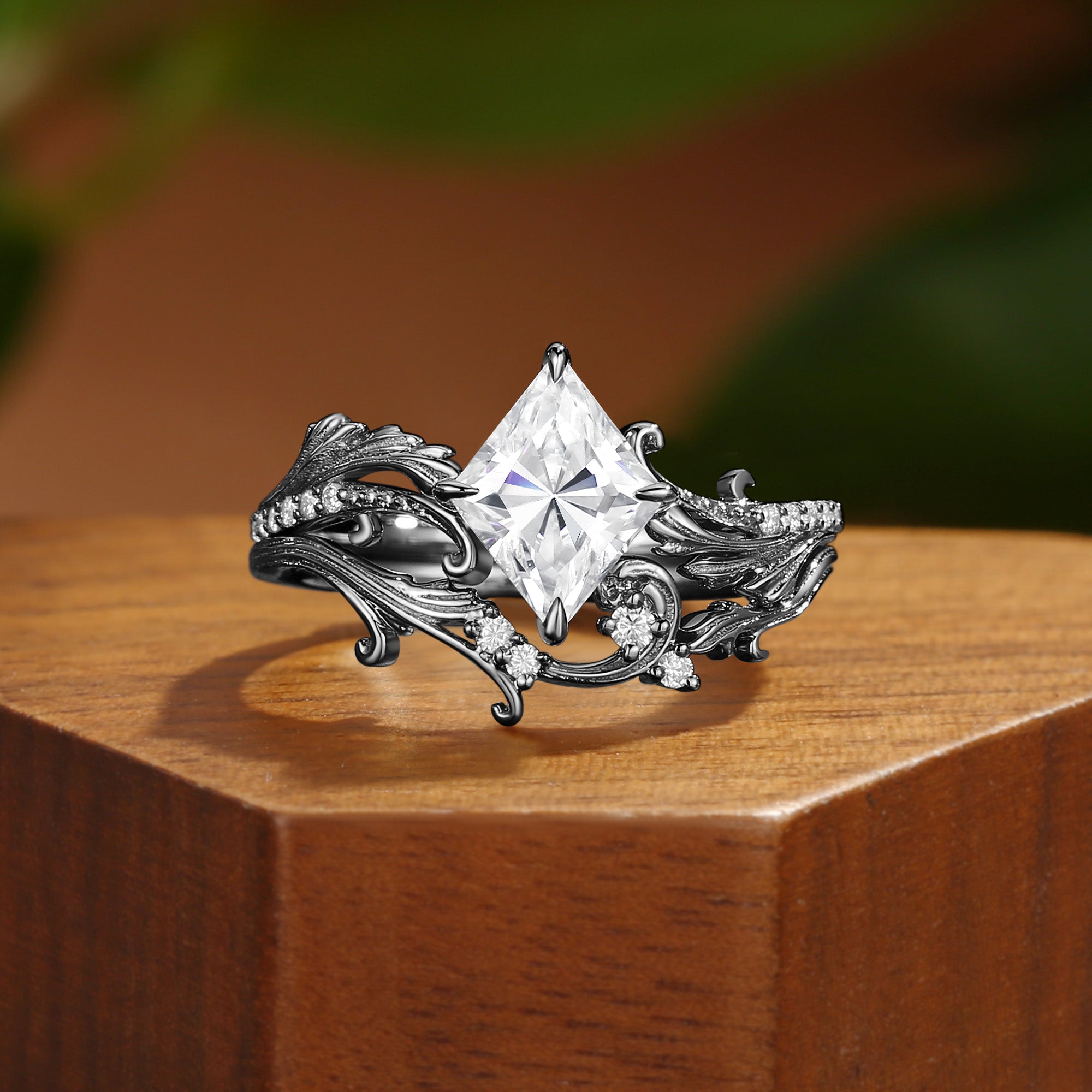 Serene - Vintage Rhombus Kite Cut Moissanite Gold Acanthus Leaf Bridal Set 2pcs