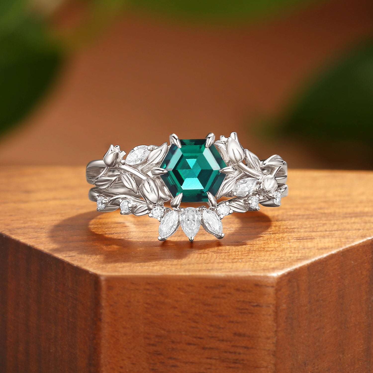 Zabelle -  Lily of the Valley Inspired Hexagon Emerald Flower Ring Set 2pcs