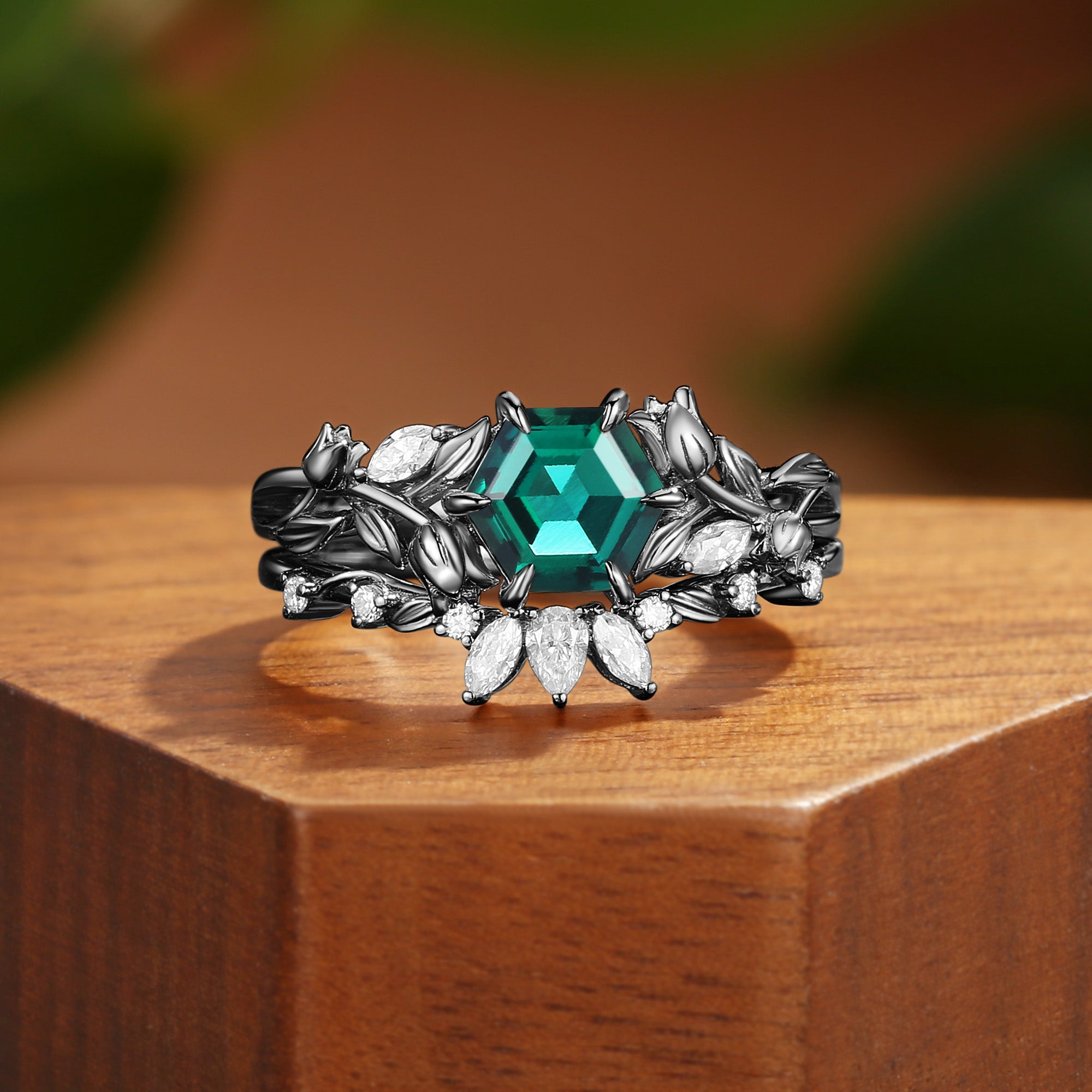 Zabelle -  Lily of the Valley Inspired Hexagon Emerald Flower Ring Set 2pcs