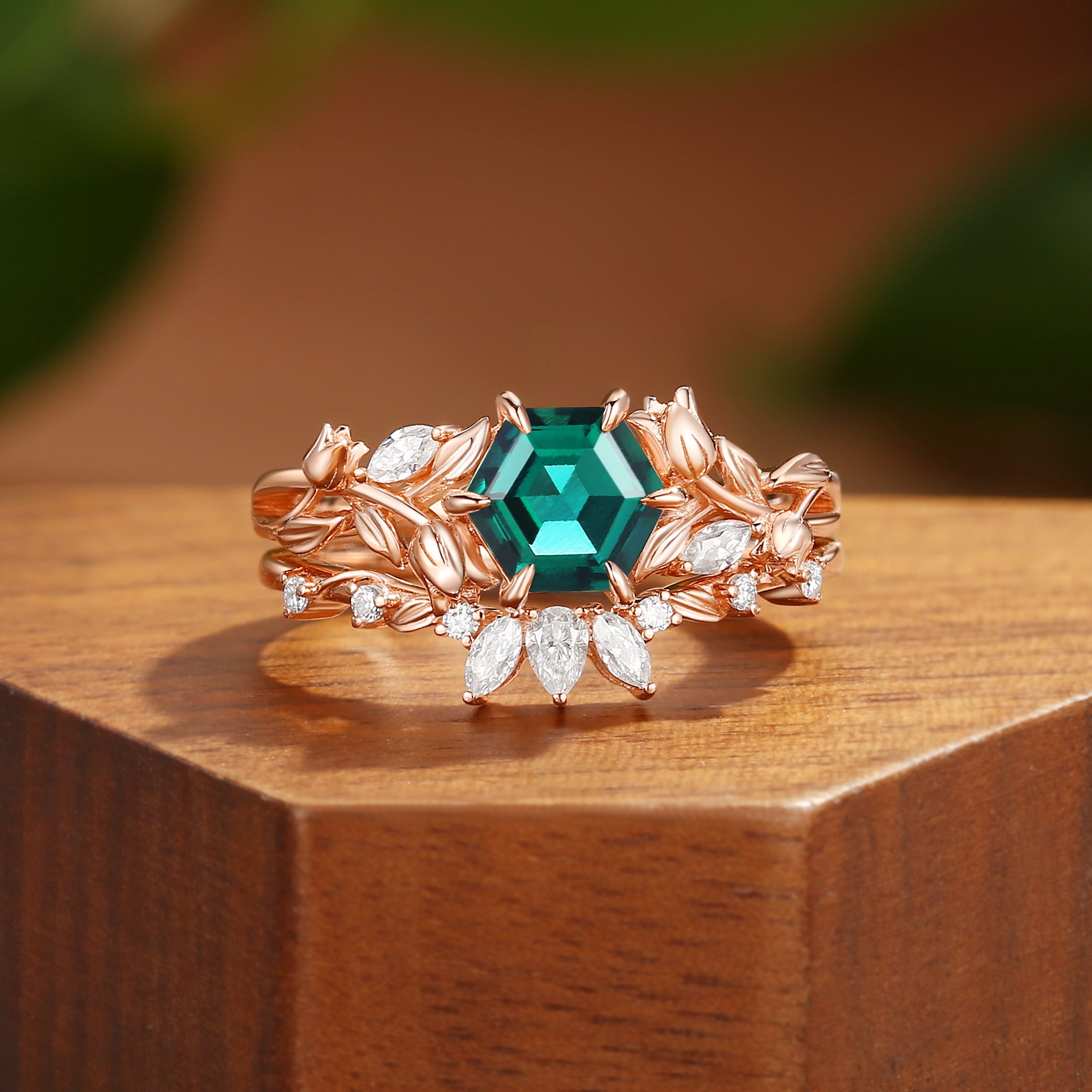 Zabelle -  Lily of the Valley Inspired Hexagon Emerald Flower Ring Set 2pcs