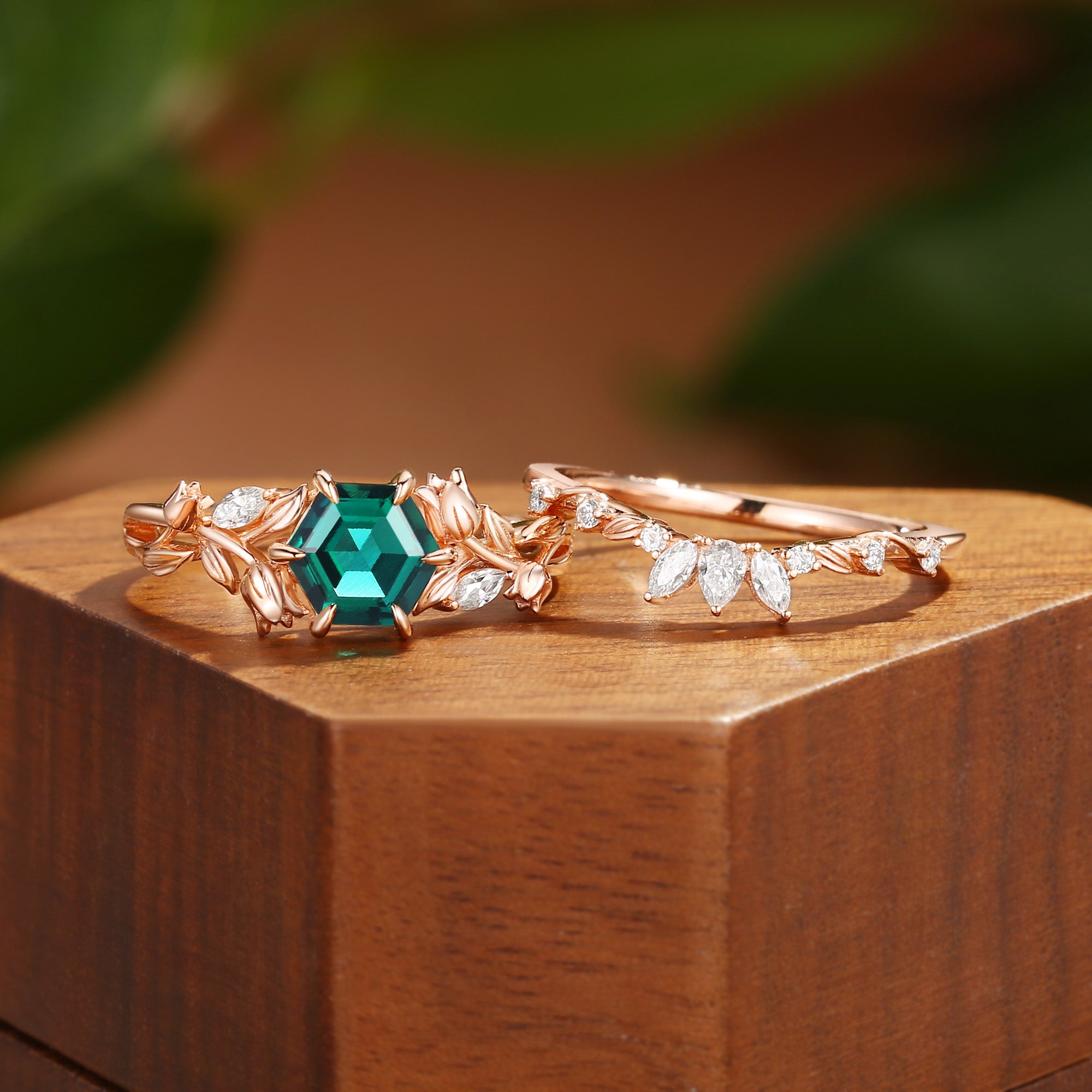 Zabelle -  Lily of the Valley Inspired Hexagon Emerald Flower Ring Set 2pcs