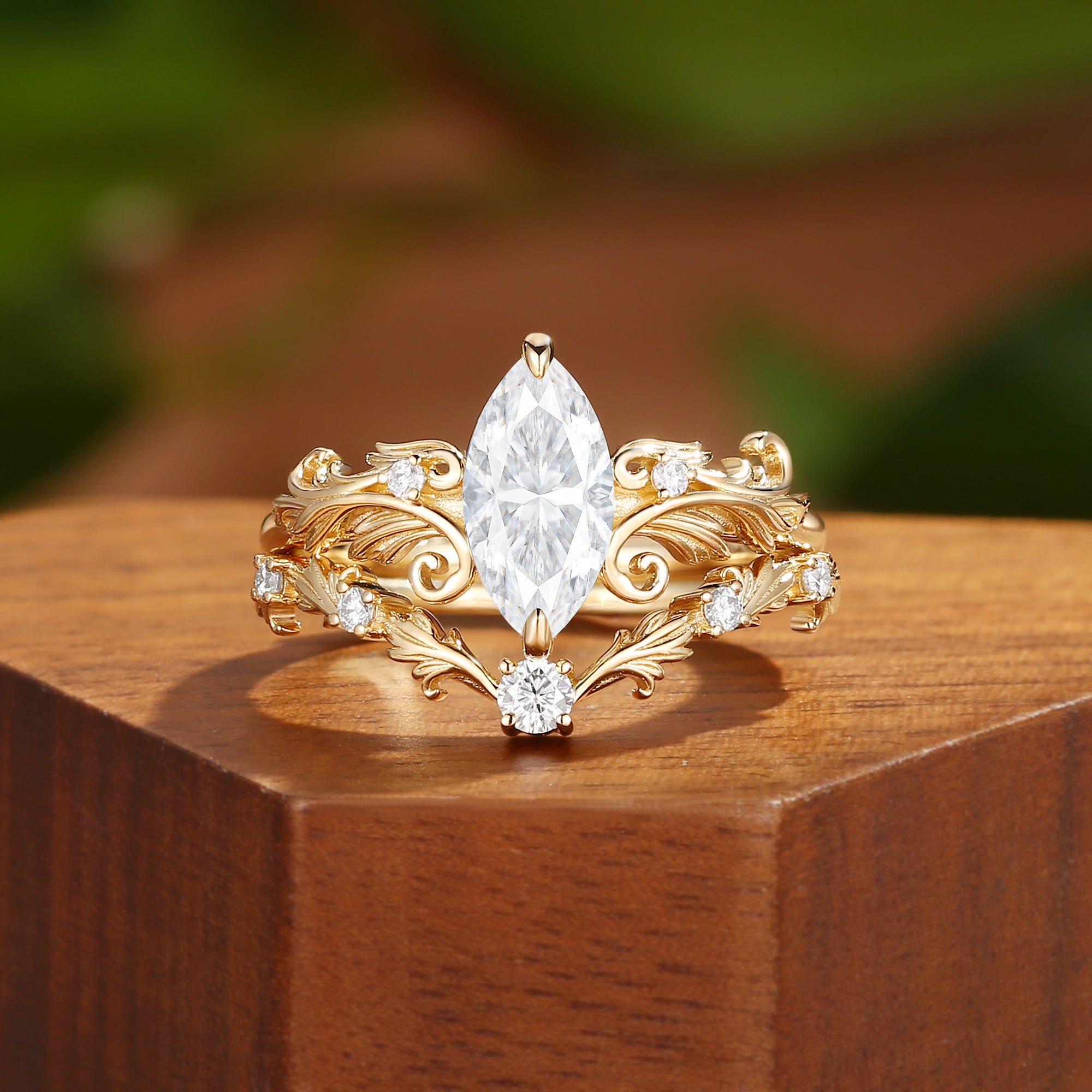 Rhea - Vintage Marquise Kite Cut Moissanite Acanthus Leaf Wedding Ring Set 2pcs