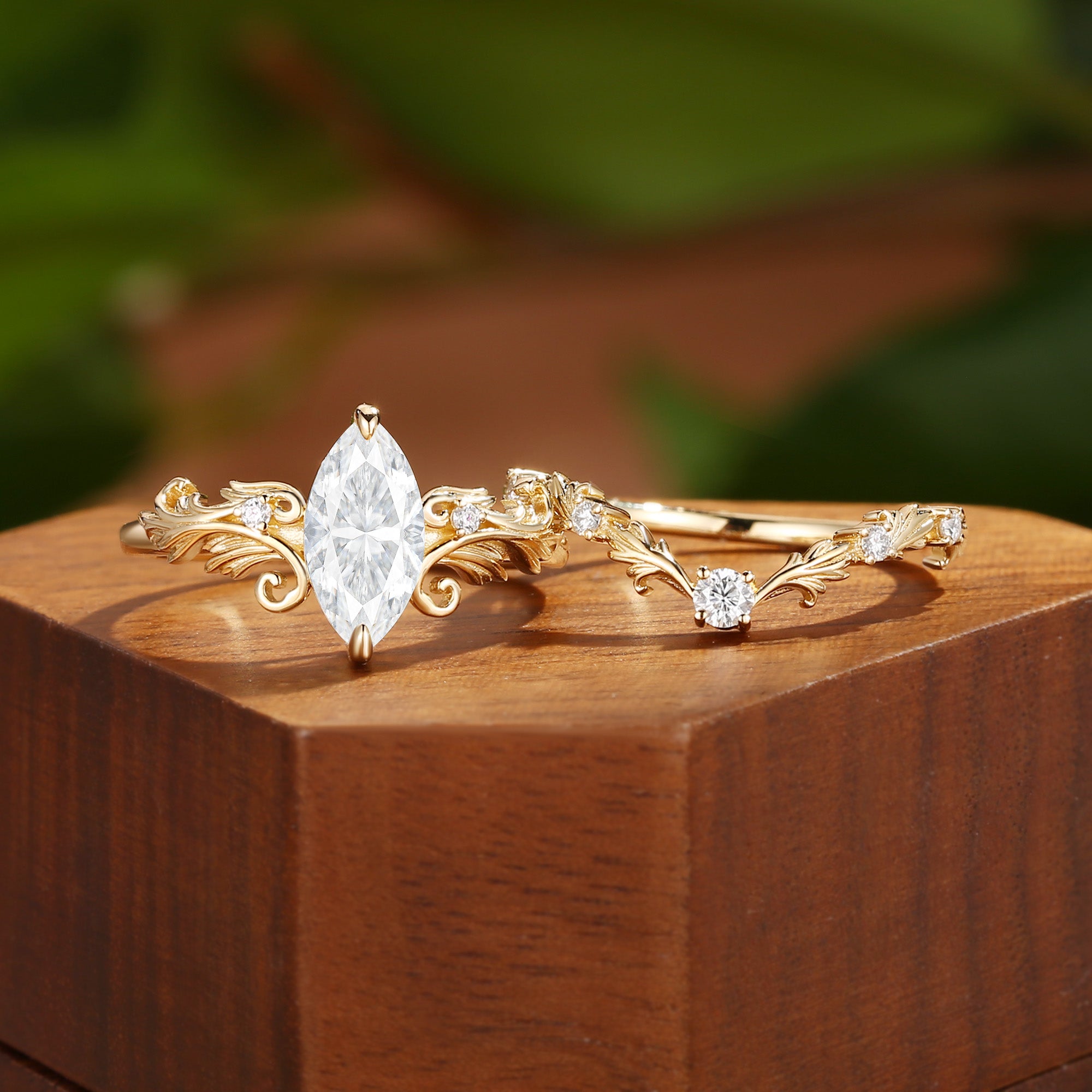 Rhea - Vintage Marquise Kite Cut Moissanite Acanthus Leaf Wedding Ring Set 2pcs