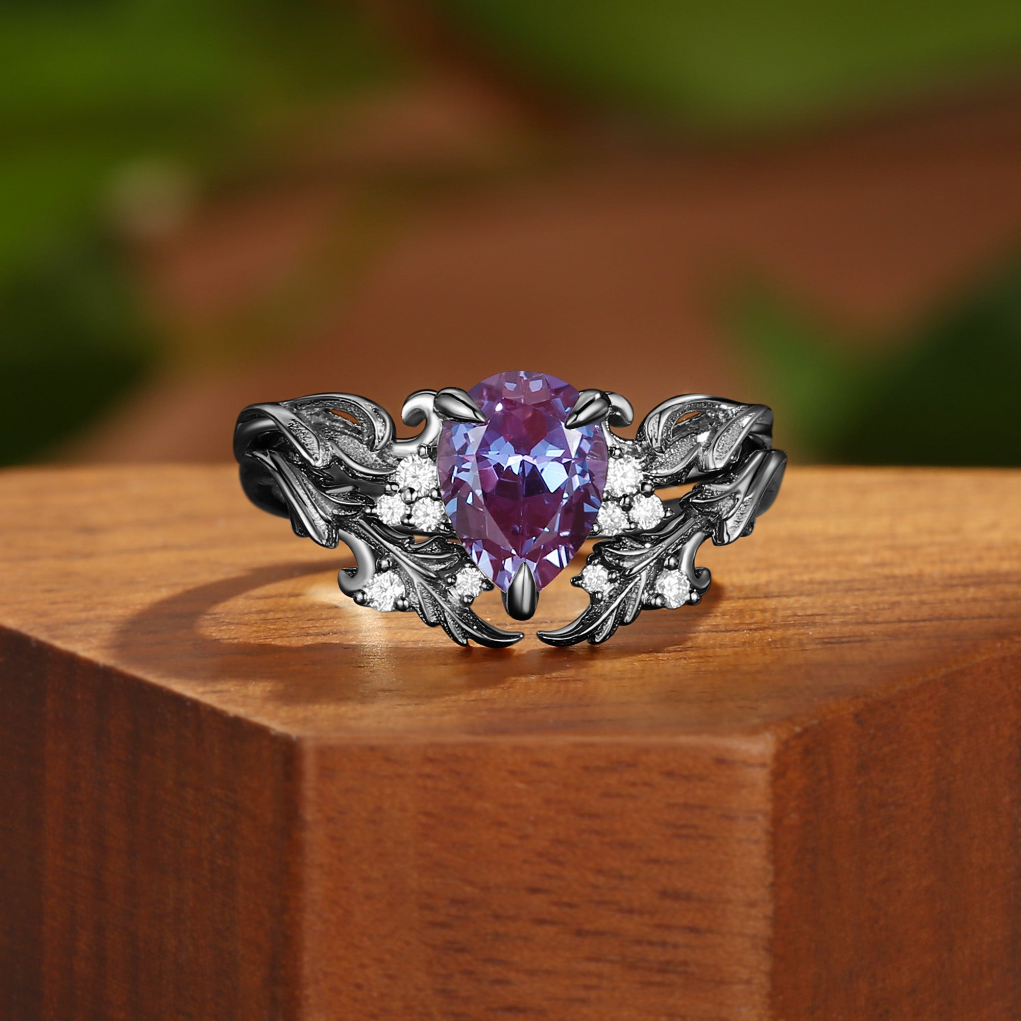 Vivienne - Pear Cut Lab Alexandrite Acanthus Leaf Engagement Ring Set 2pcs