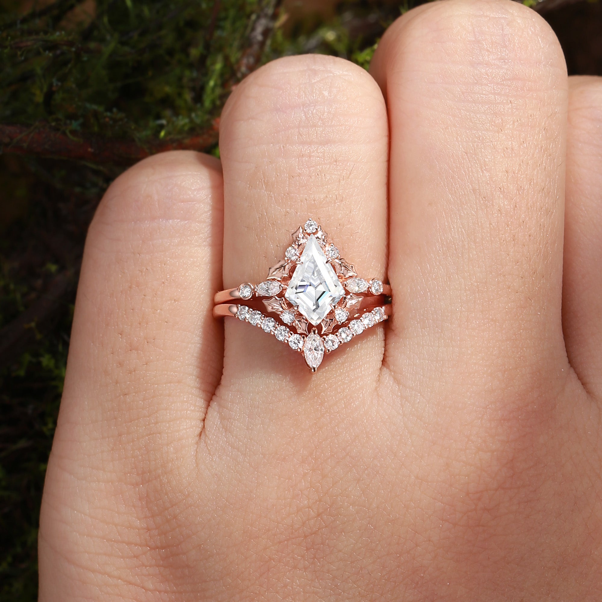 Nicoline - Unique Kite Cut Moissanite Holly Leaf Inspired Halo Bridal Set 2pcs