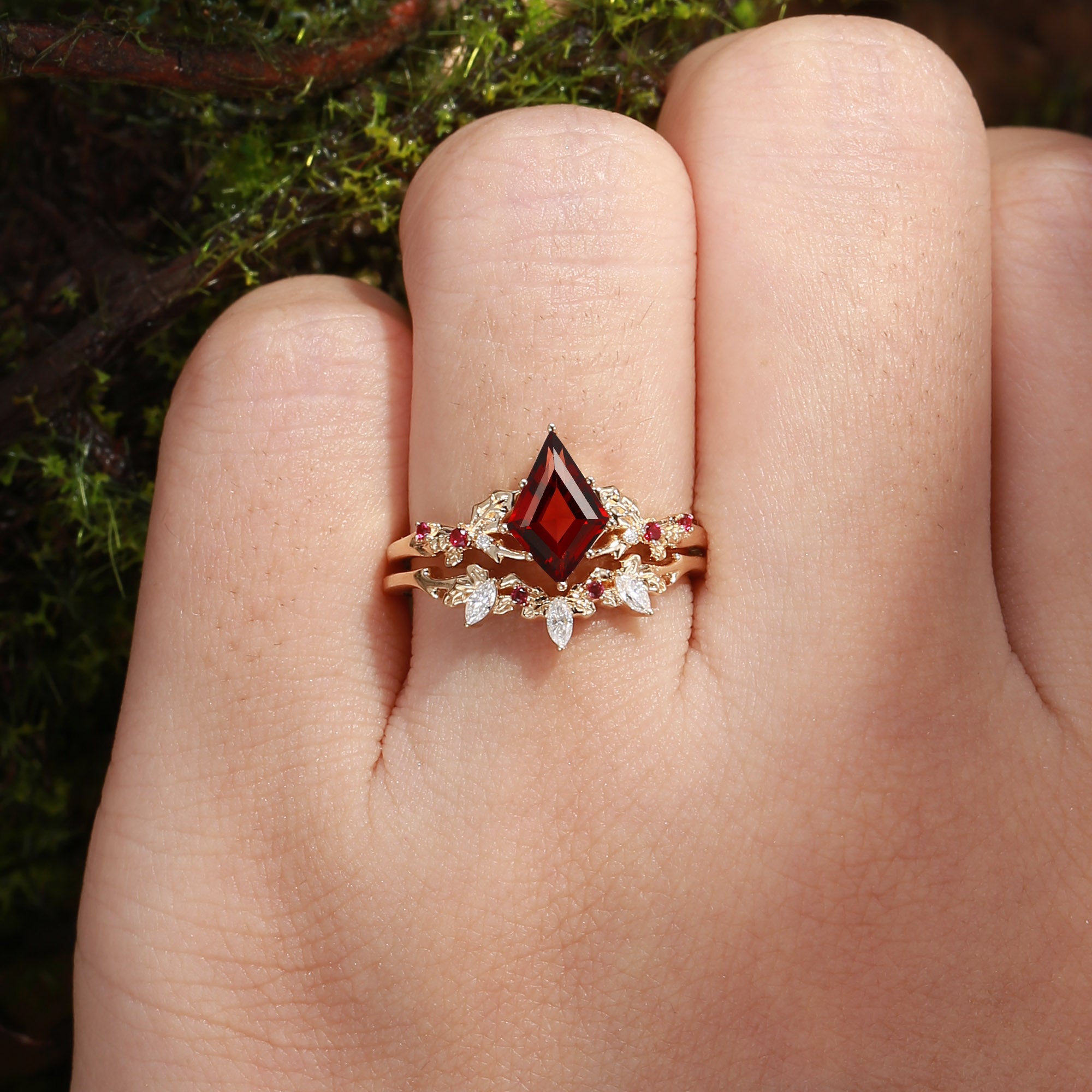 Blythe - 1.5CT Kite Cut Garnet Holly Leaf Engagement Ring Set 2PCS