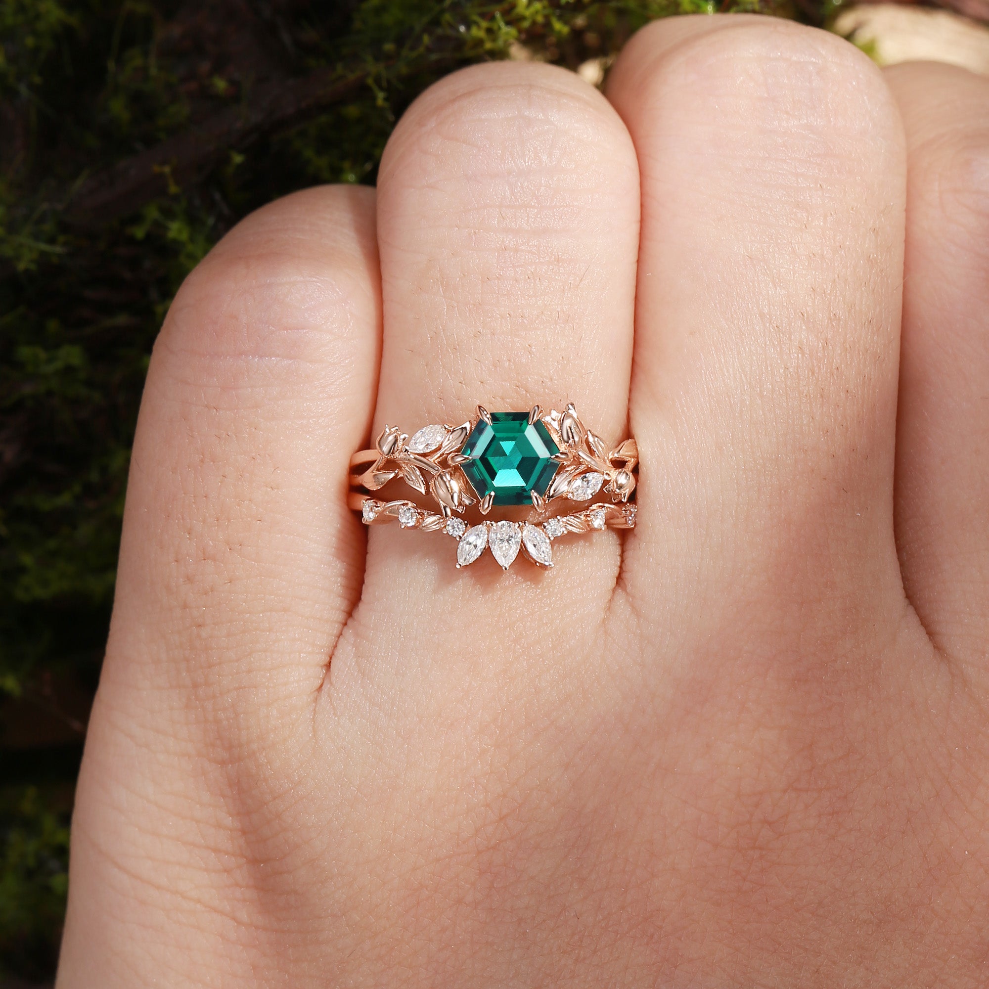 Zabelle -  Lily of the Valley Inspired Hexagon Emerald Flower Ring Set 2pcs